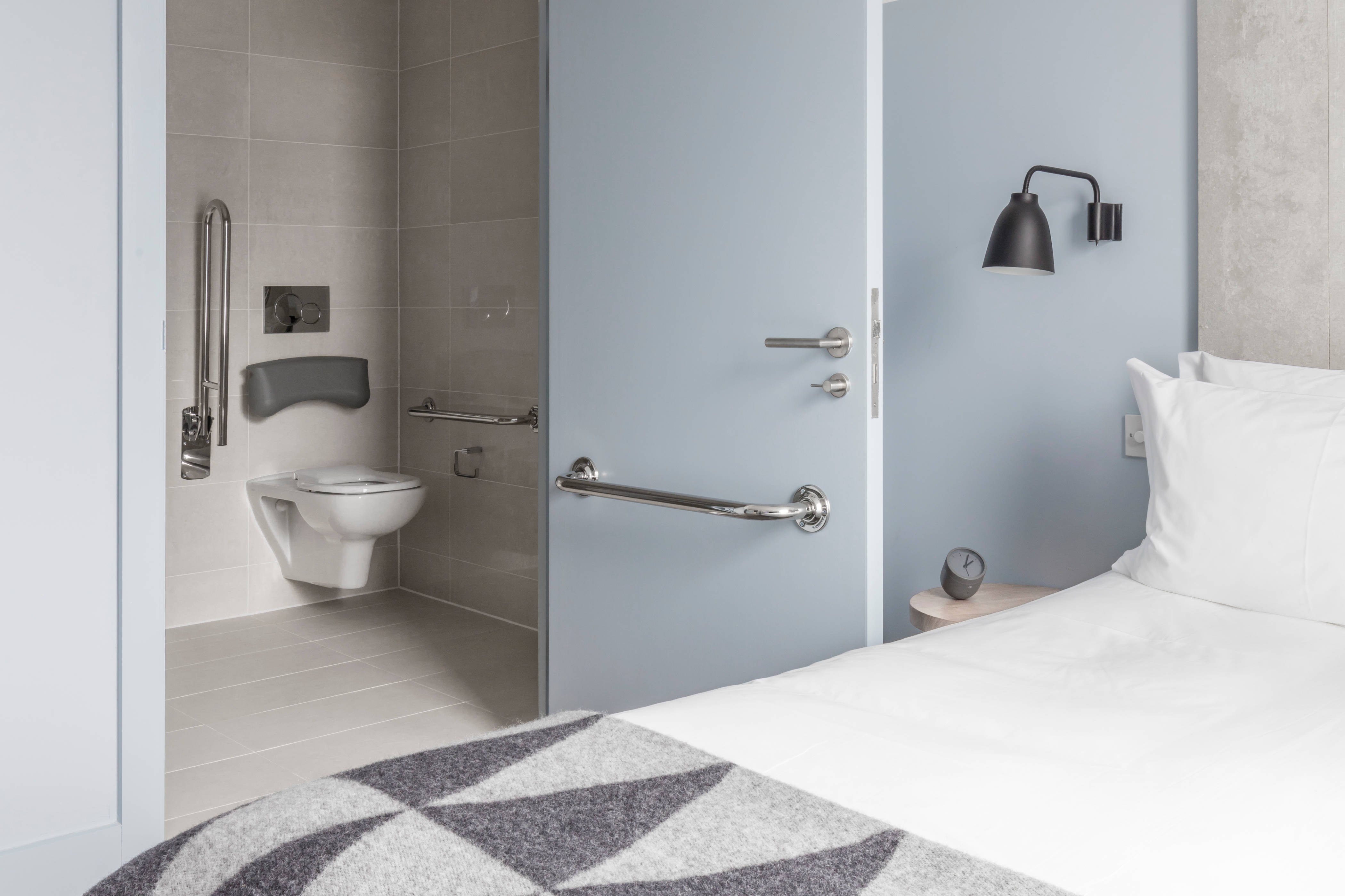 Bathroom: Leman Locke, Aldgate