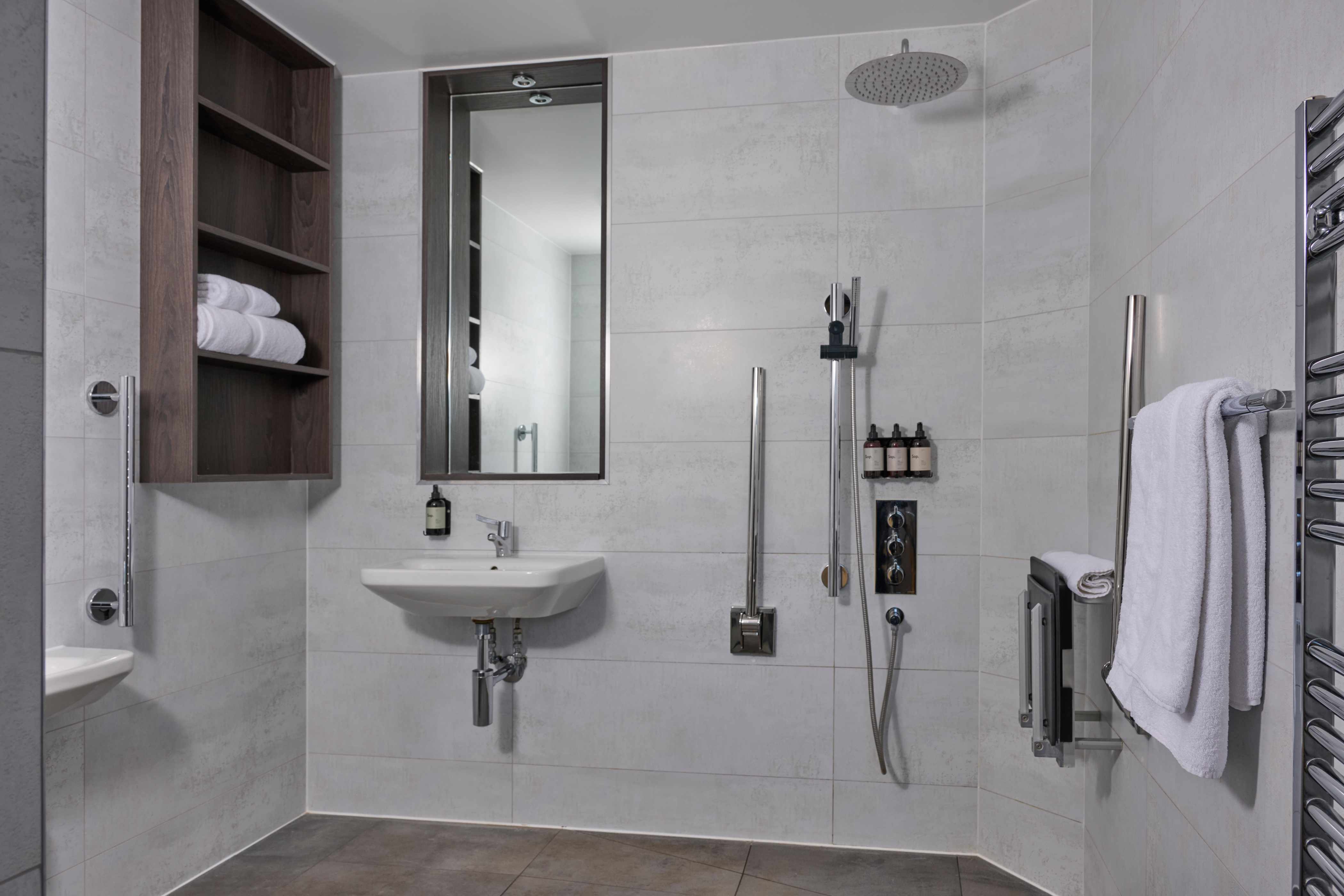 Bathroom : Cove - Cannon Street, The City