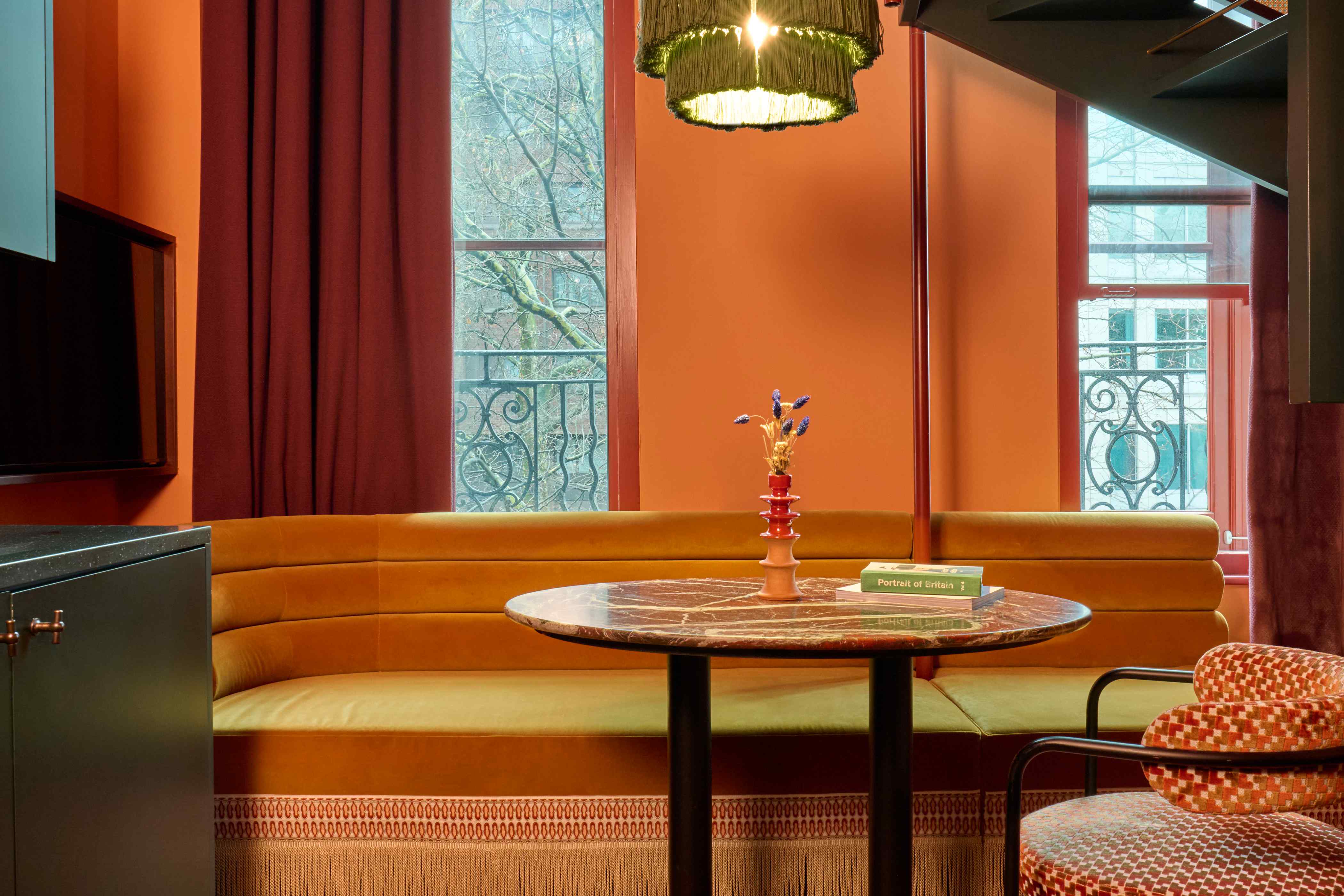 Living Space : Ember Locke, Kensington