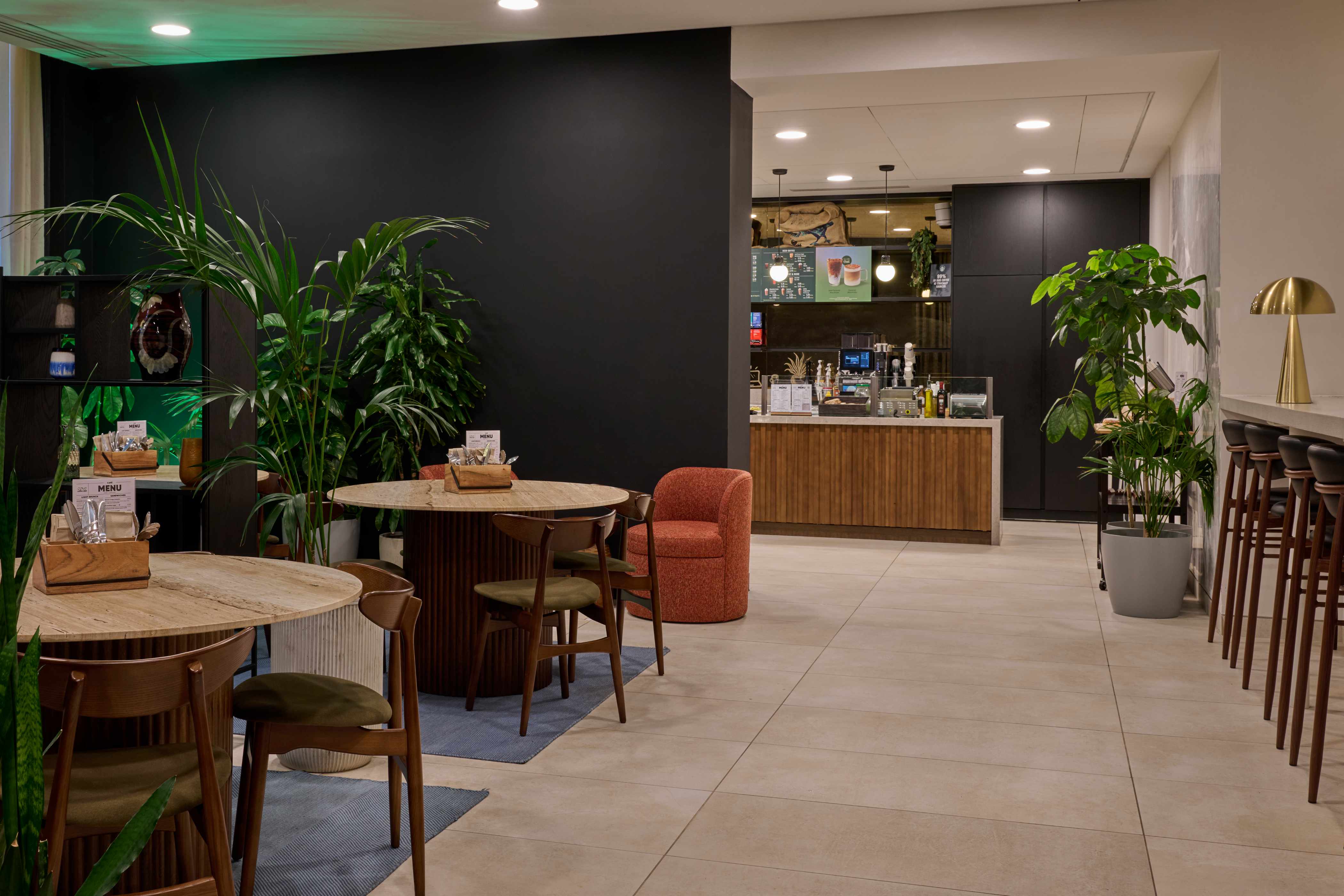 Bar & Restaurant : Cove - Landmark Pinnacle, Canary Wharf