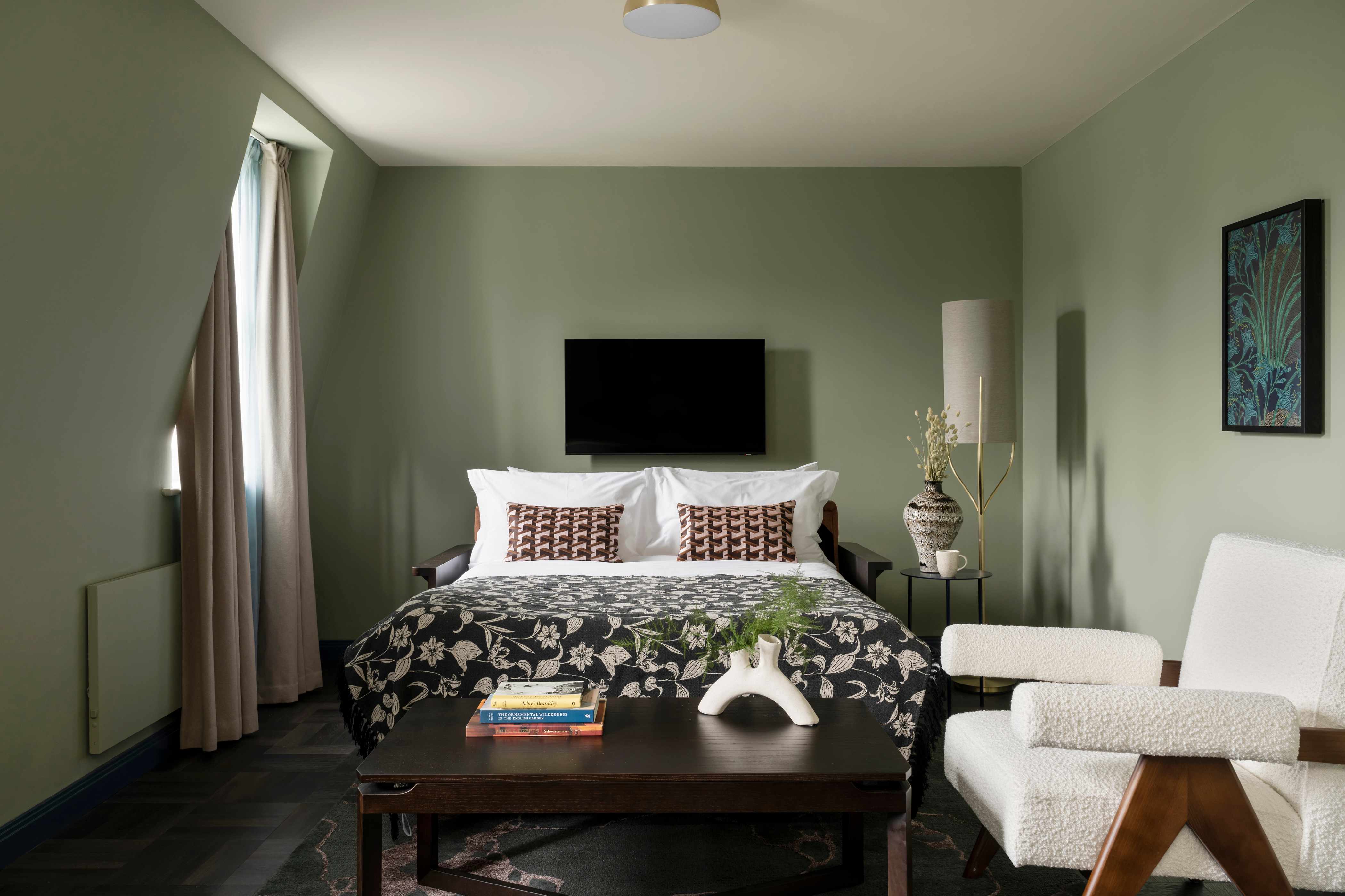 Bedroom : Two-Bedroom-Apartment-with-Sofa-Bed