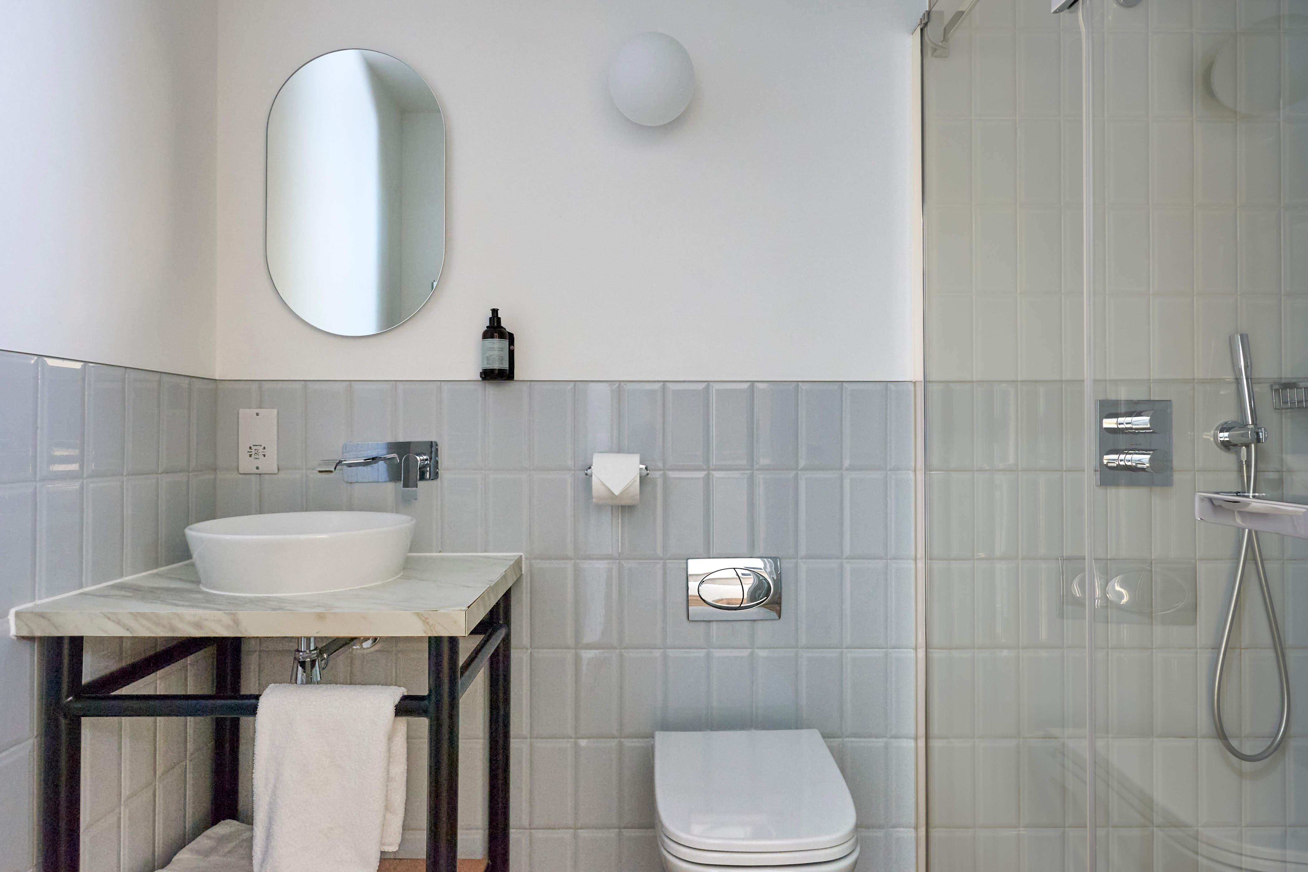 Bathroom: Leman Locke, Aldgate
