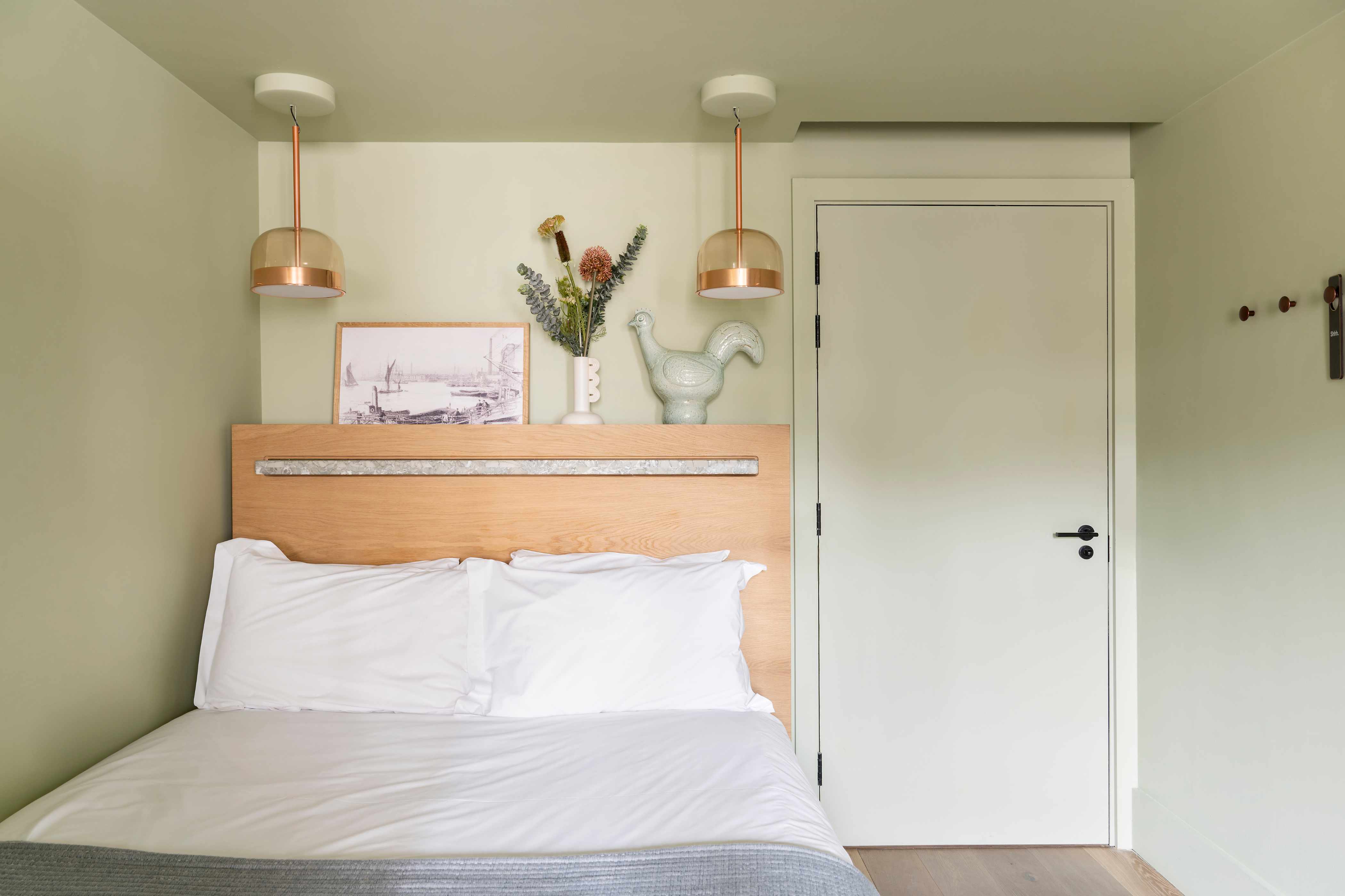 Bedroom : City-Studio-River-View