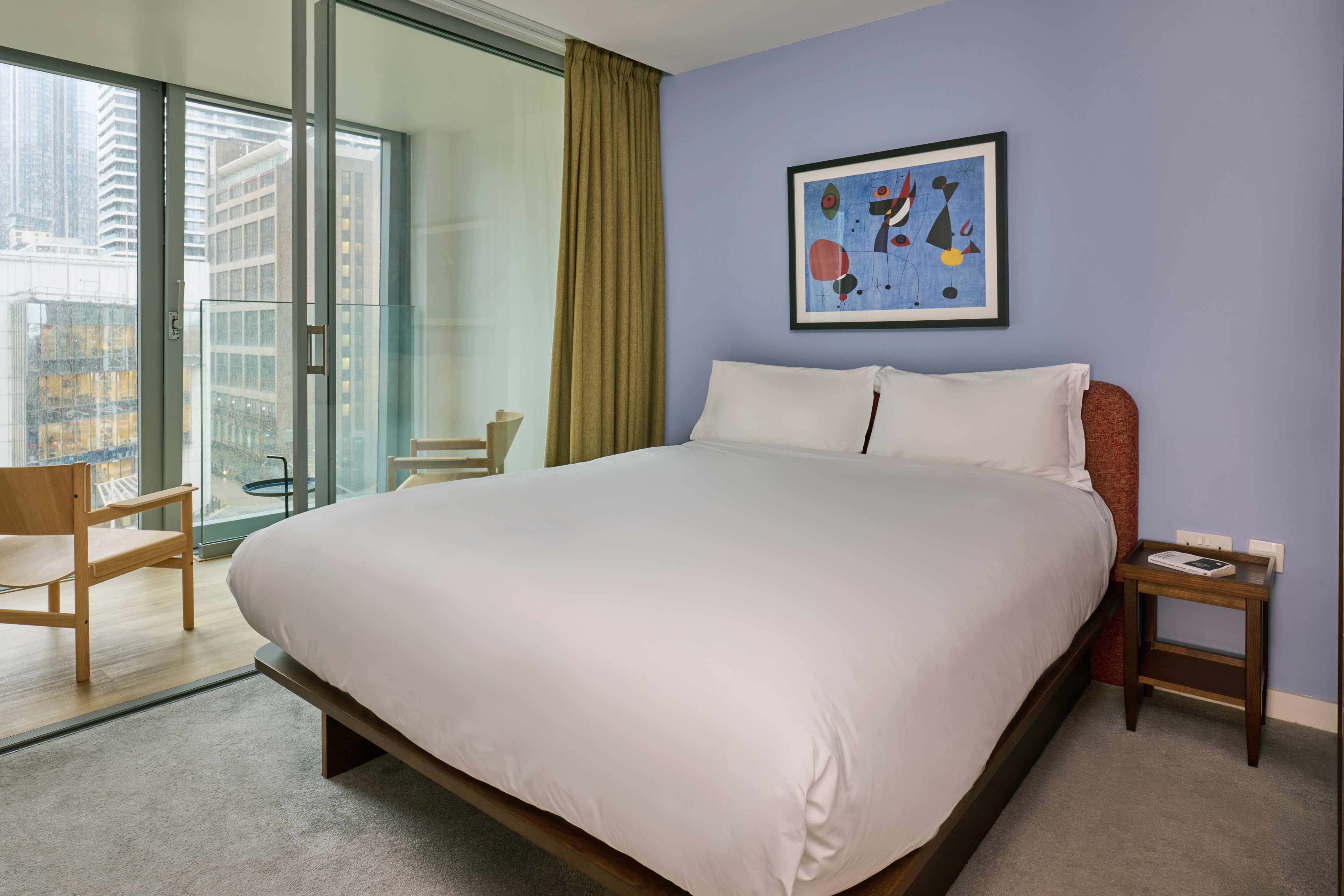 Bedroom : Cove - Landmark Pinnacle, Canary Wharf