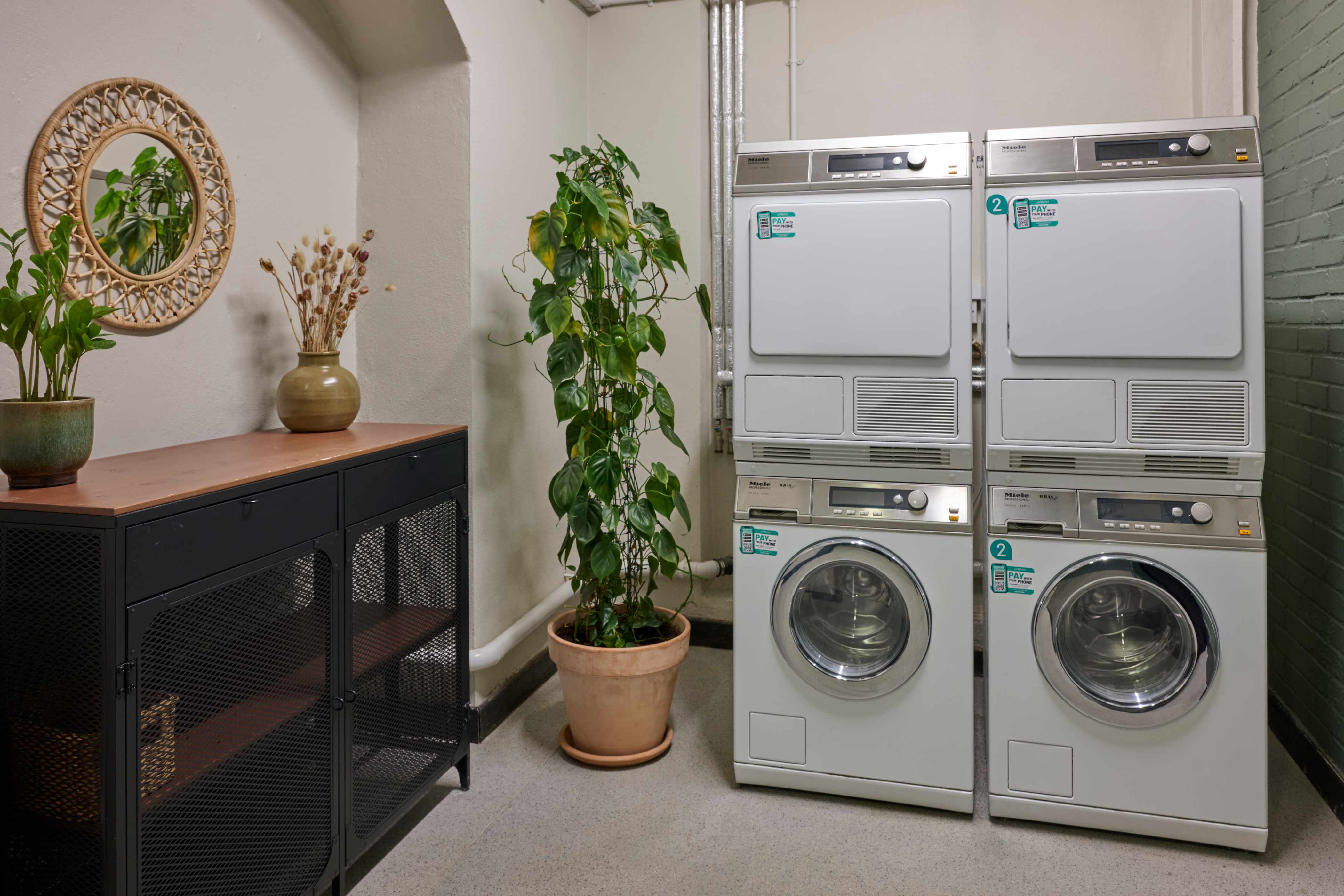 Laundry Room : Cove - Cannon Street, The City