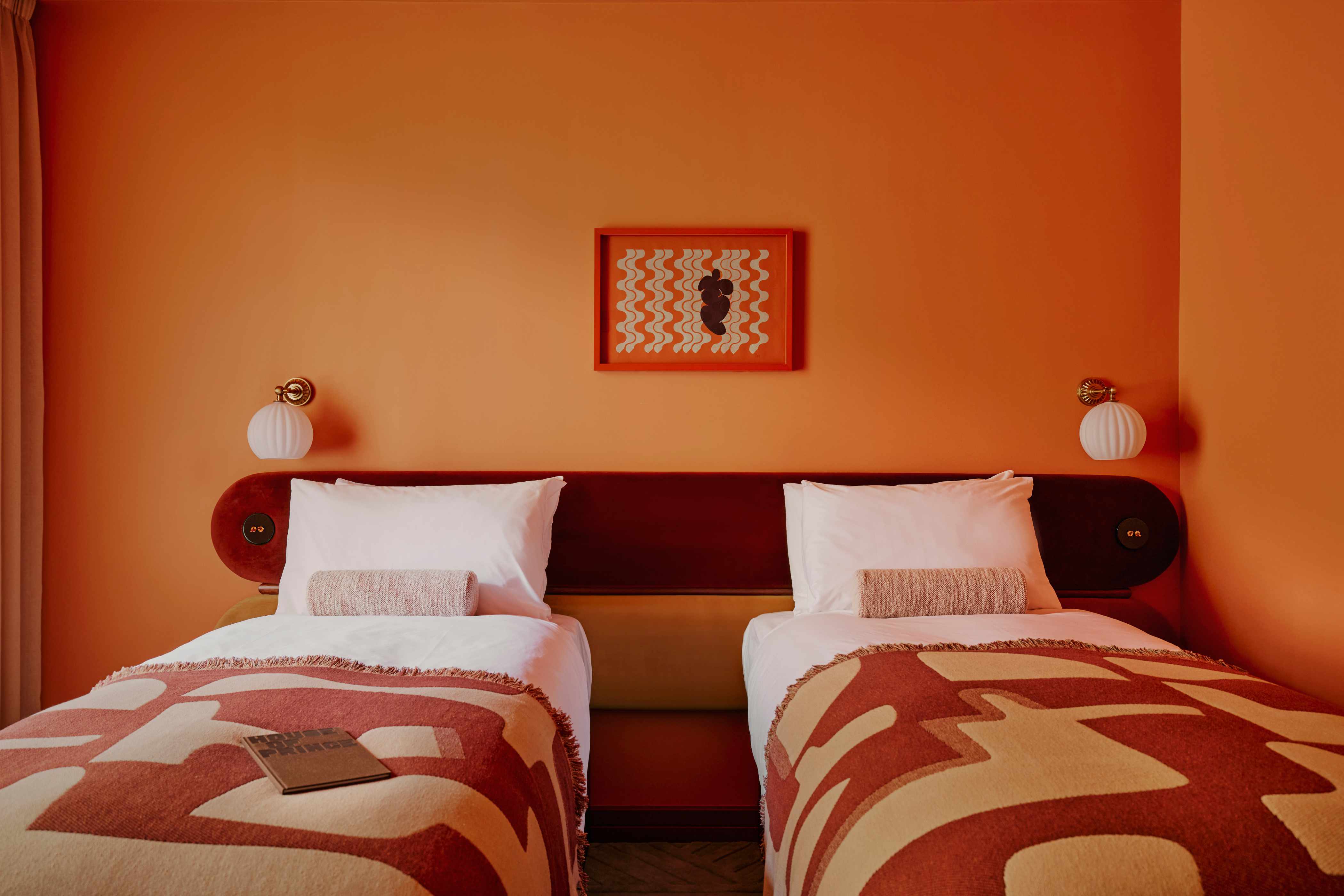 Bedroom : Family-Room