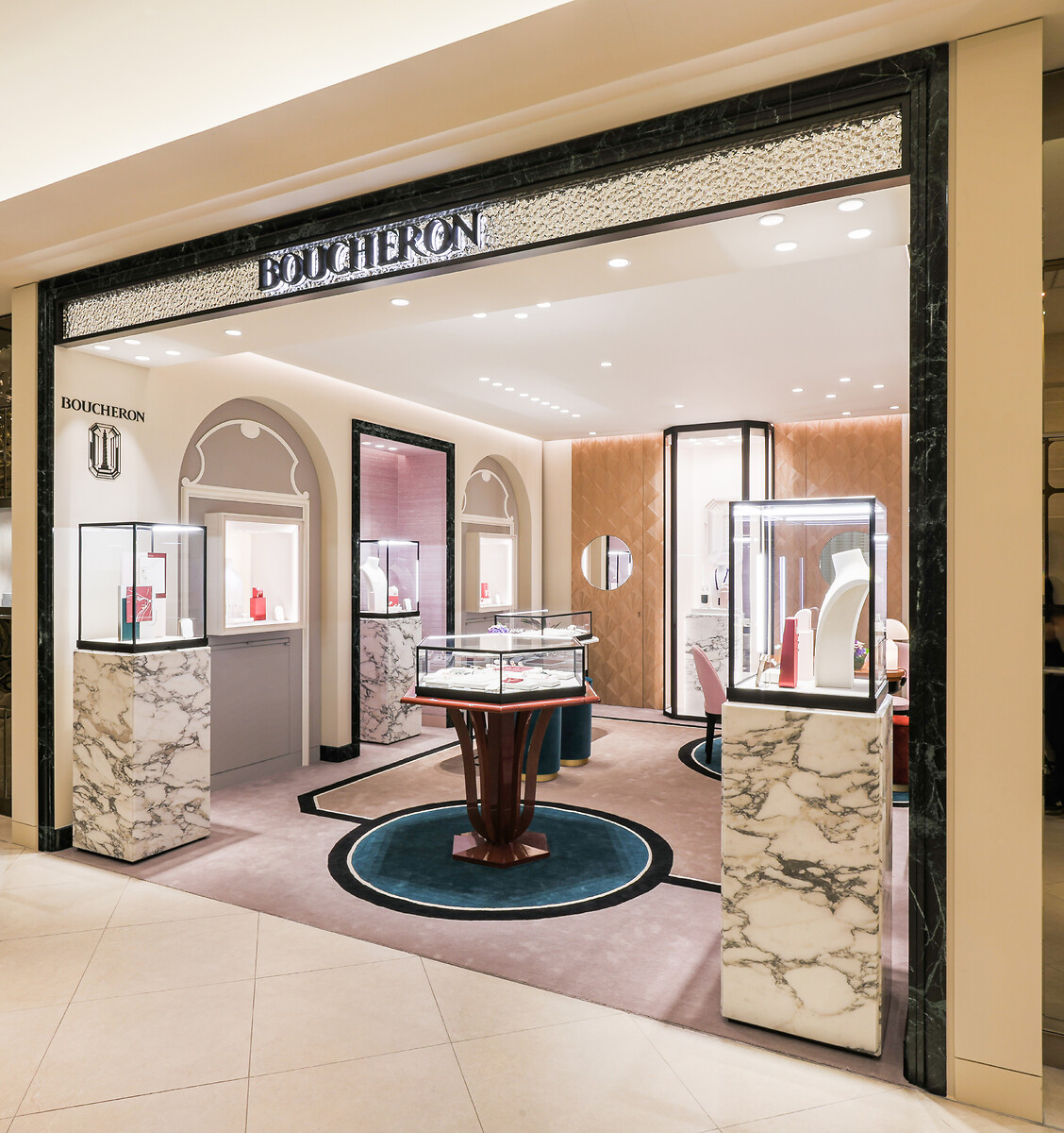 Images Boucheron Osaka Umeda Hankyu 9F