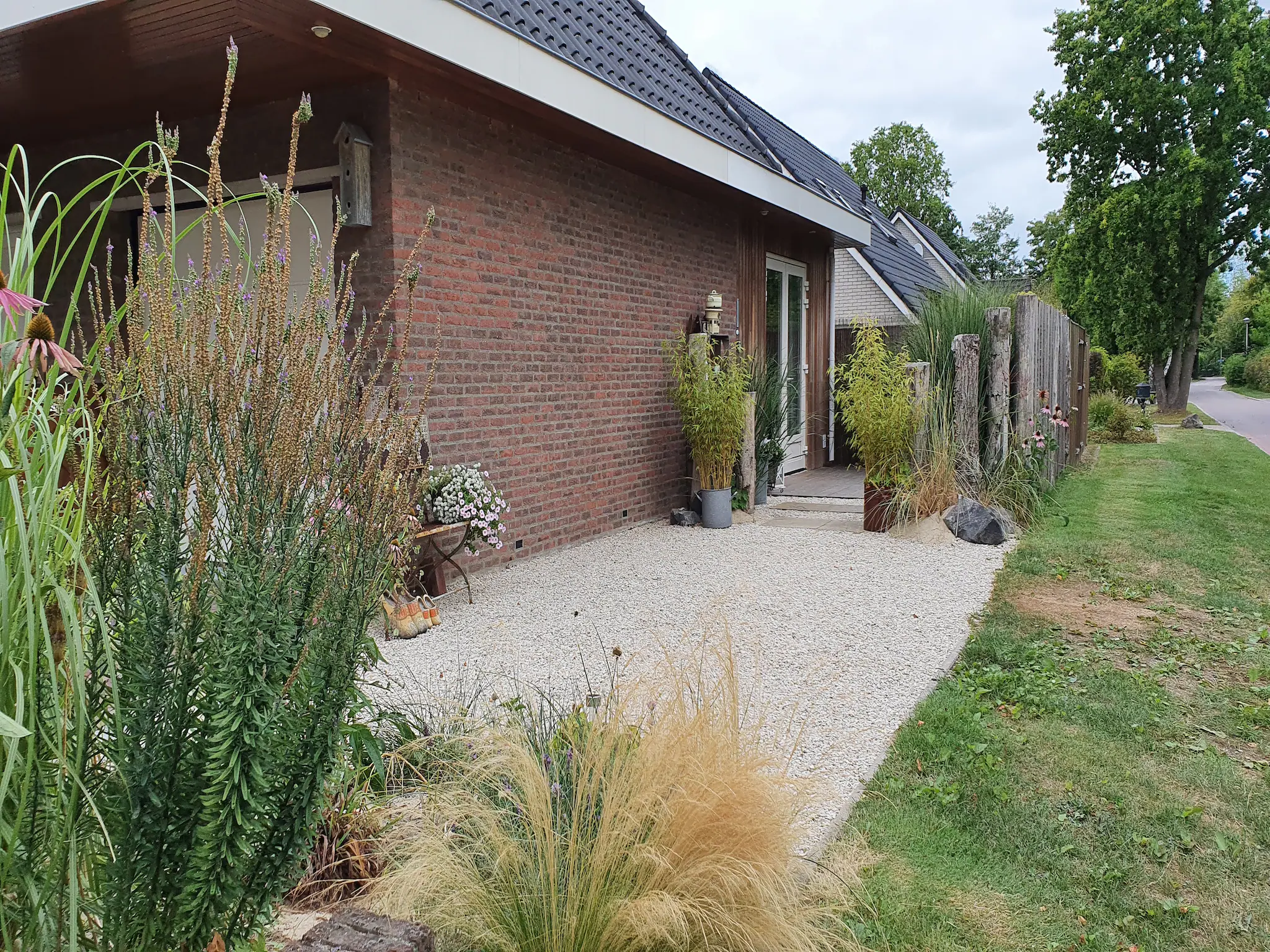 Foto's Retro-stijl vakantiehuis nabij Veerse meer - Belvilla by Oyo