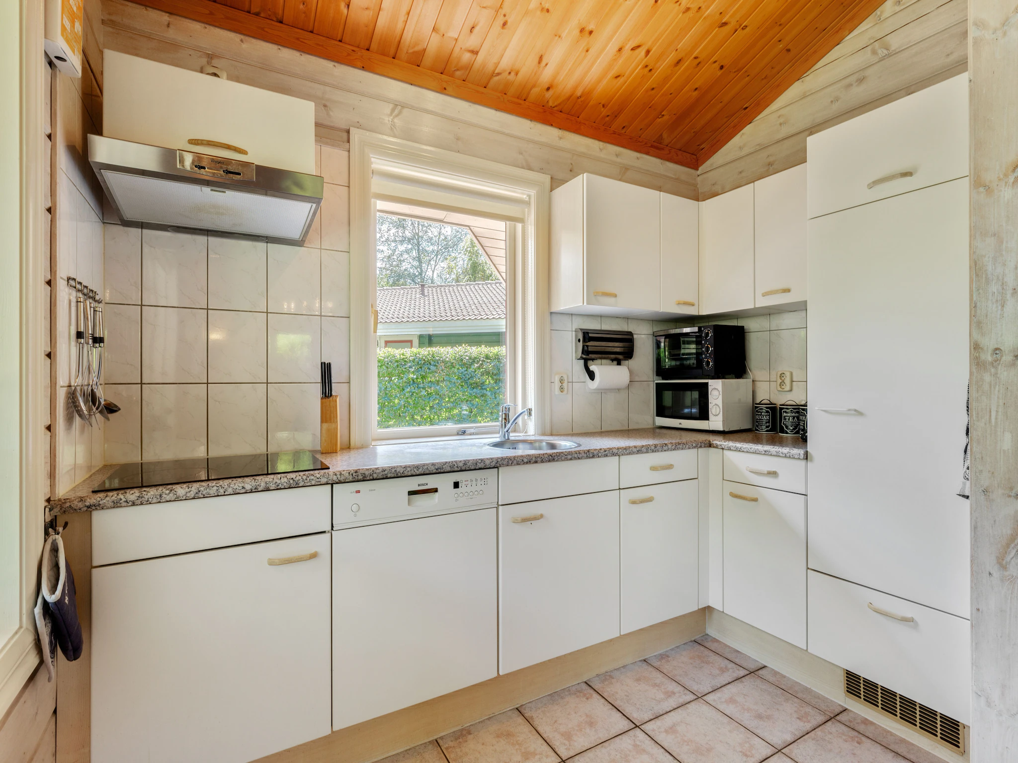 Foto's Vrijstaande bungalow in de Veluwe met een omheinde tuin - Belvilla by Oyo