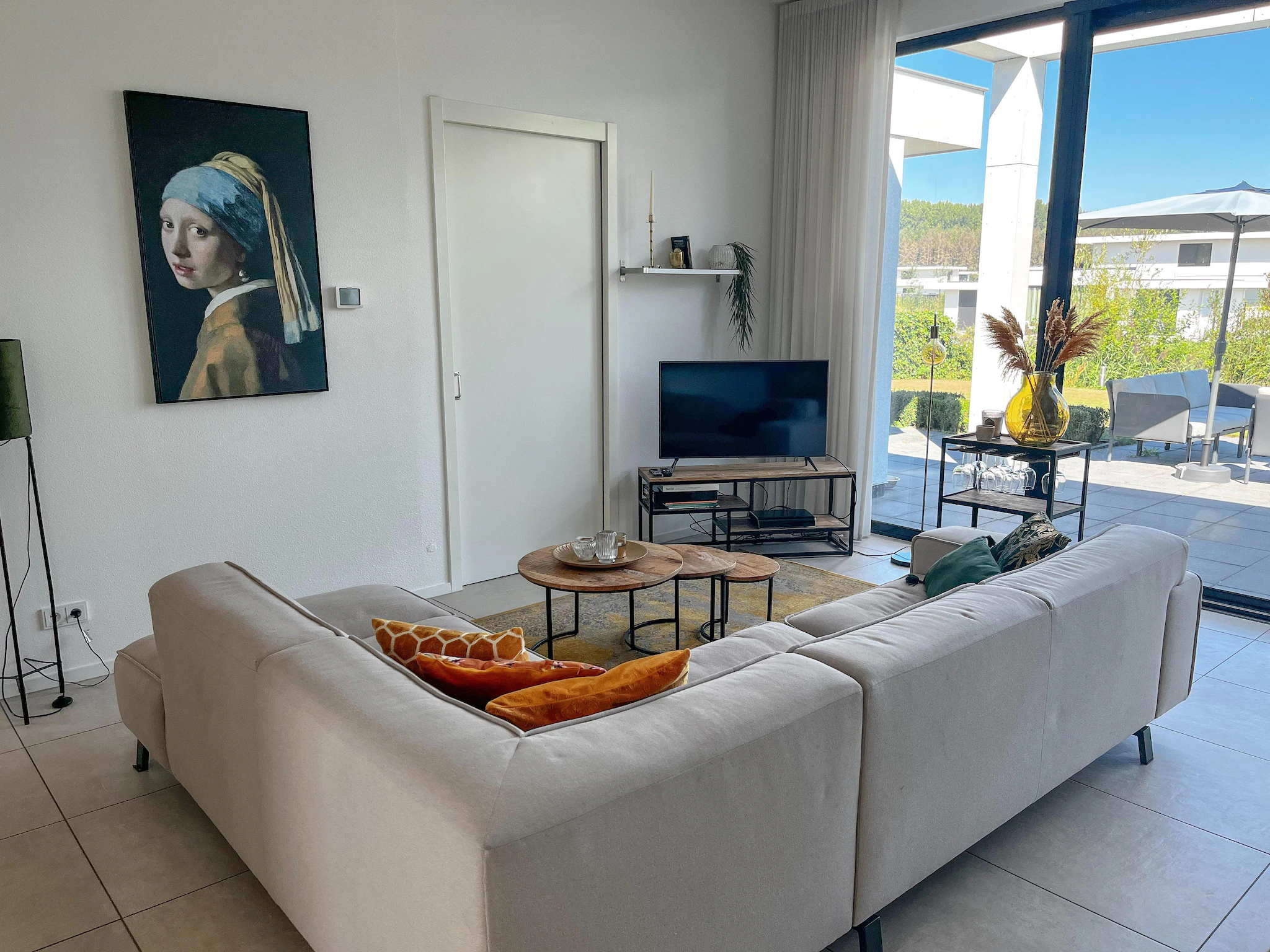 Foto's Luxe vakantiehuis in Zeewolde met tuin en bubbelbad - Belvilla by Oyo