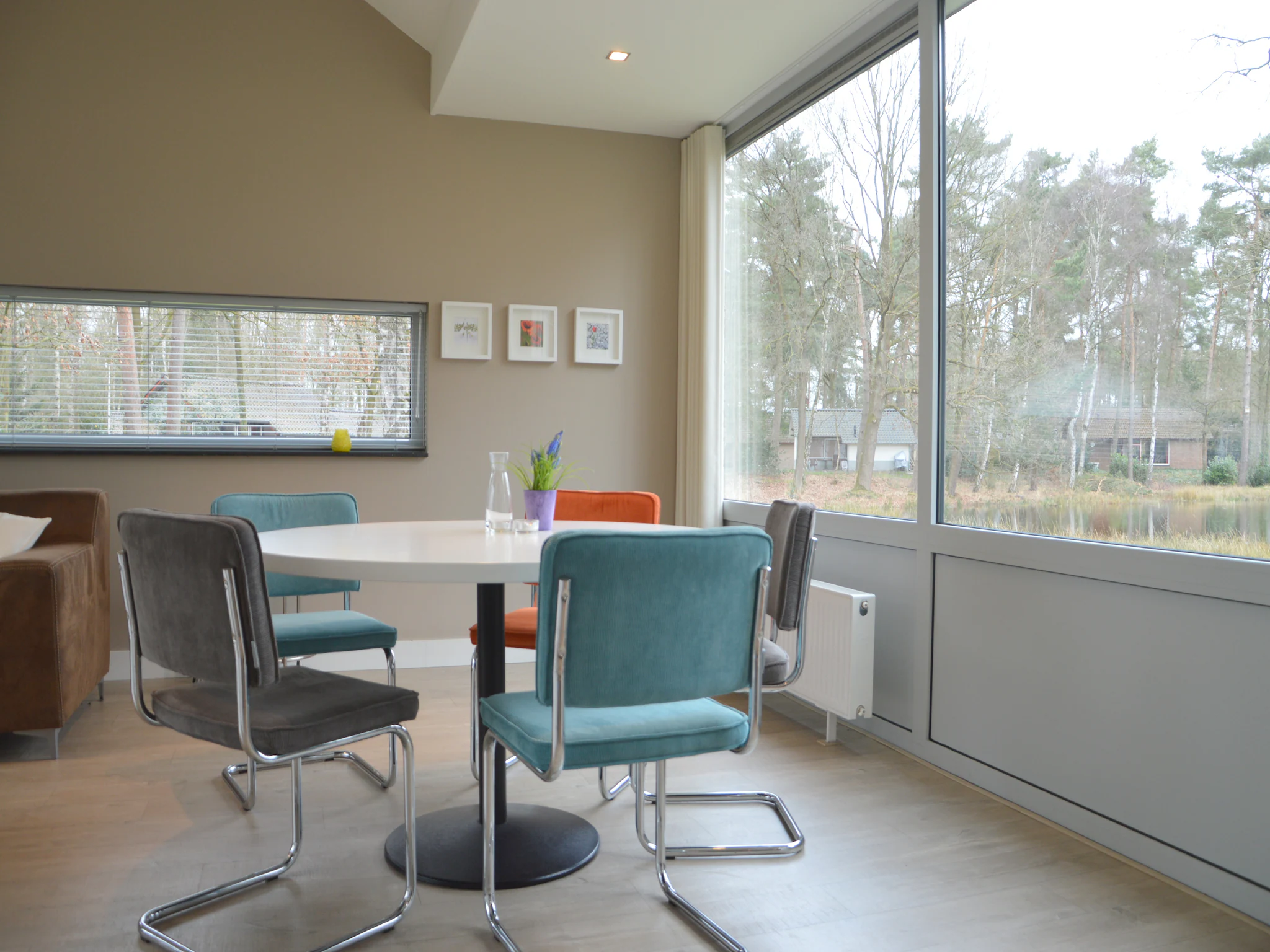 Foto's Bungalow met uitzicht op mooie vijver - Belvilla by Oyo
