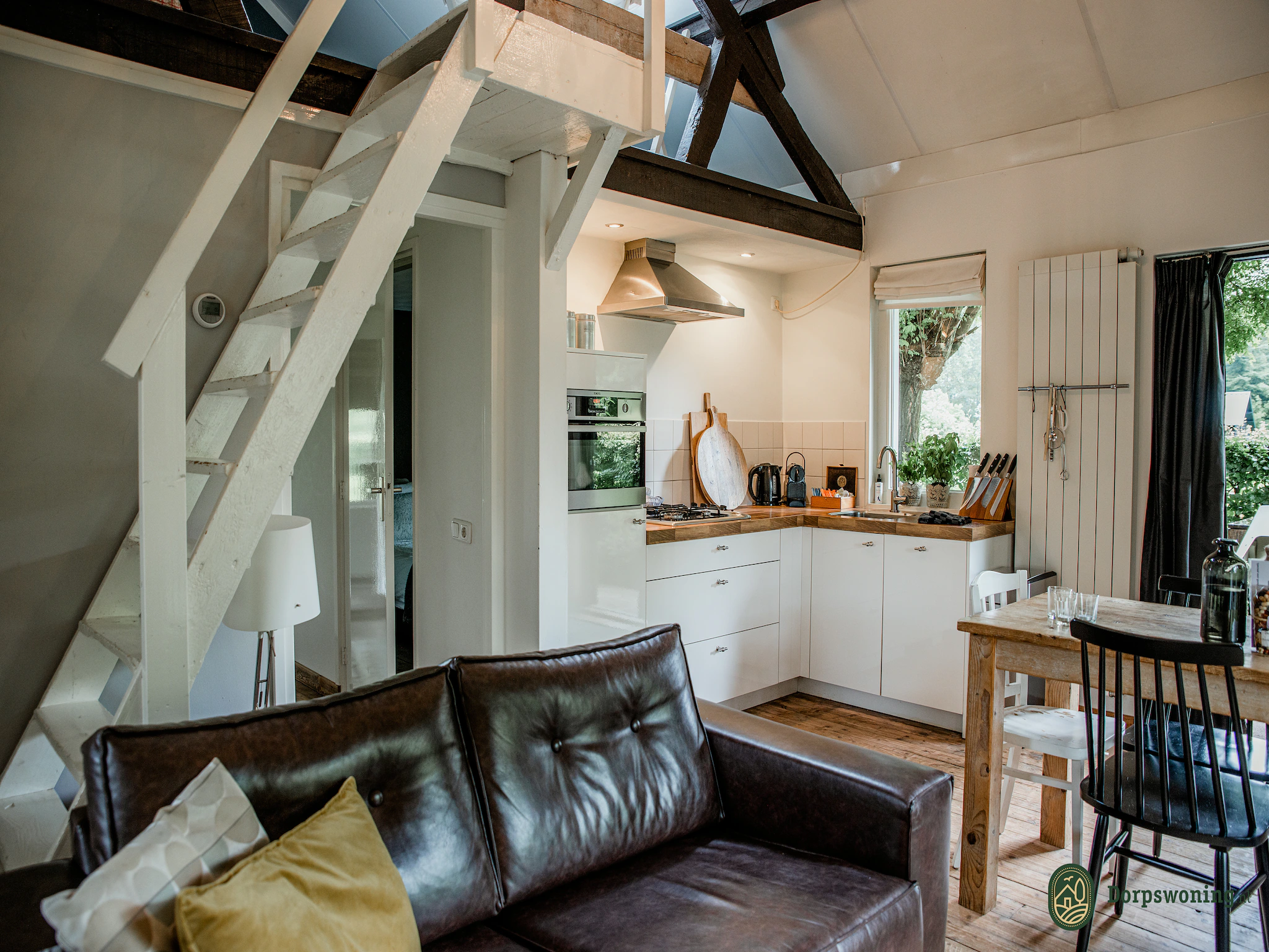 Foto's Mooi vakantiehuis in Leende met overdekt terras - Belvilla by Oyo