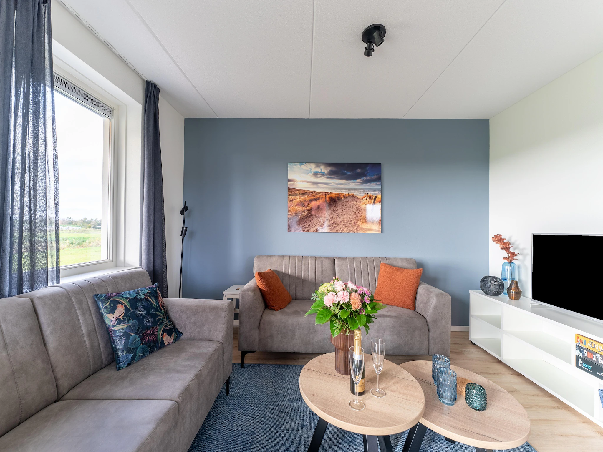 Foto's Modern vakantiehuis aan zee met sauna - Belvilla by Oyo