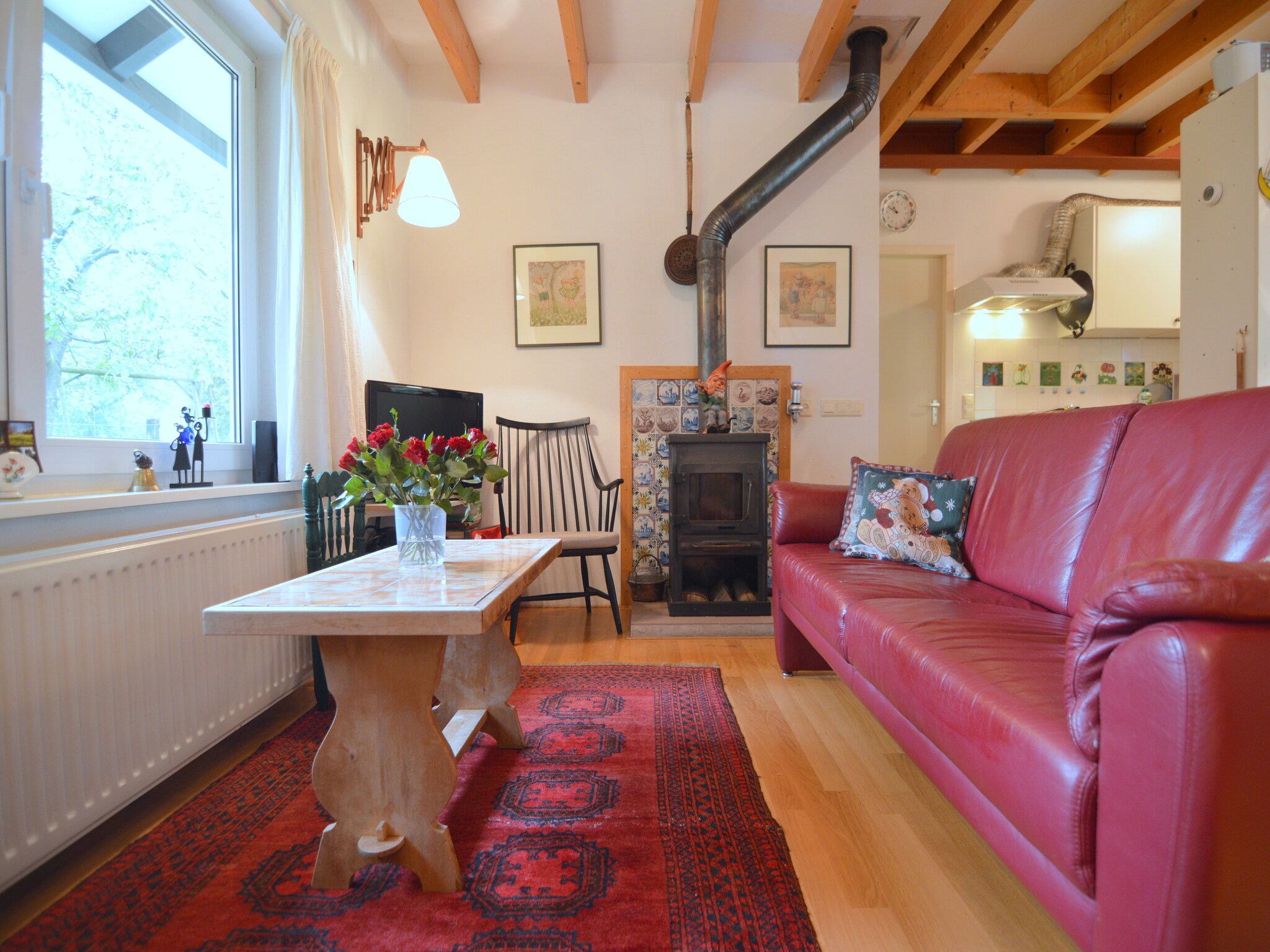 Foto's Huis met grote tuin, speeltuin en terras - Belvilla by Oyo