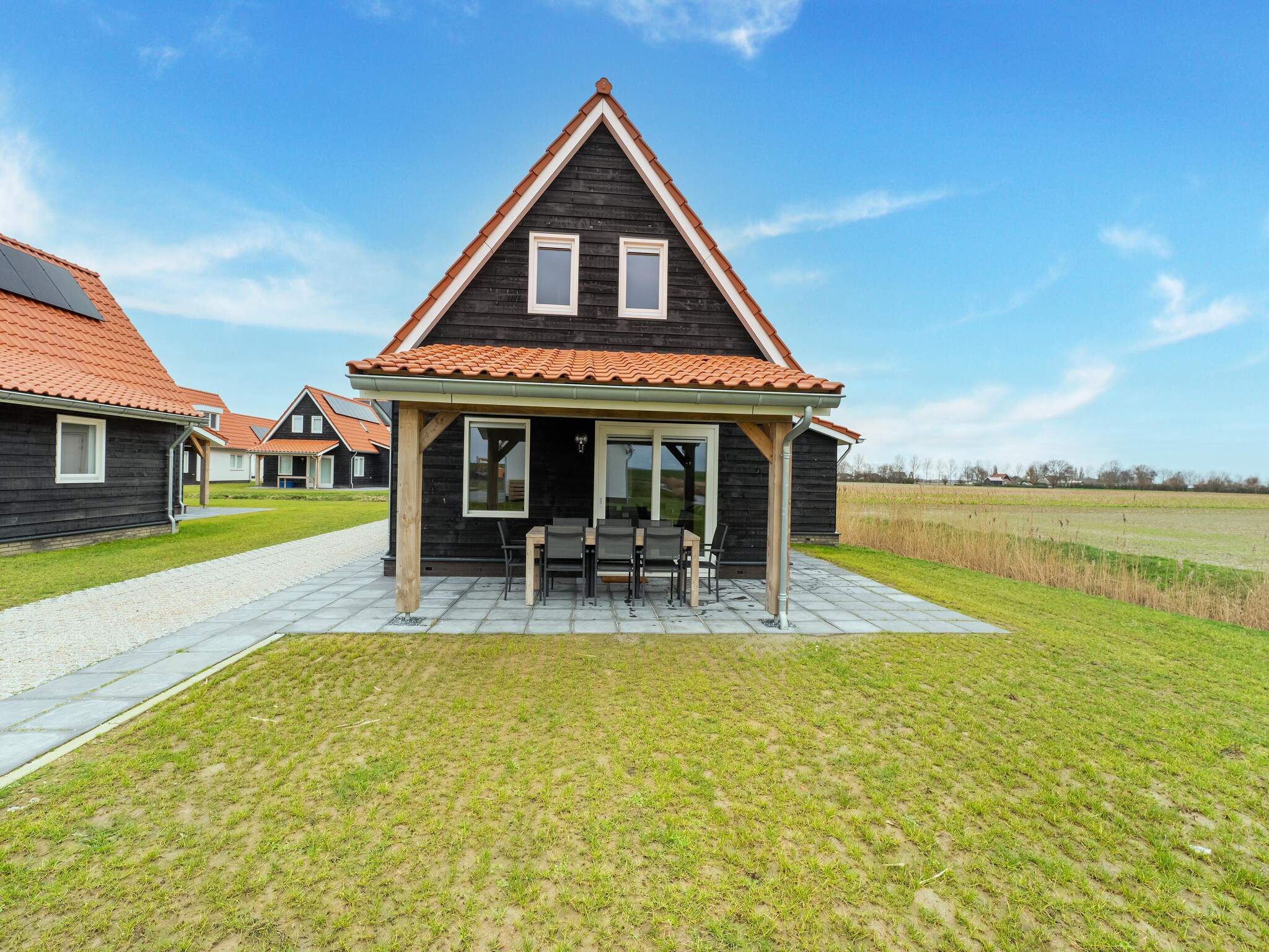 Foto's Luxe villa aan de Oosterschelde met sauna en schitterend uitzicht. - Belvilla by Oyo