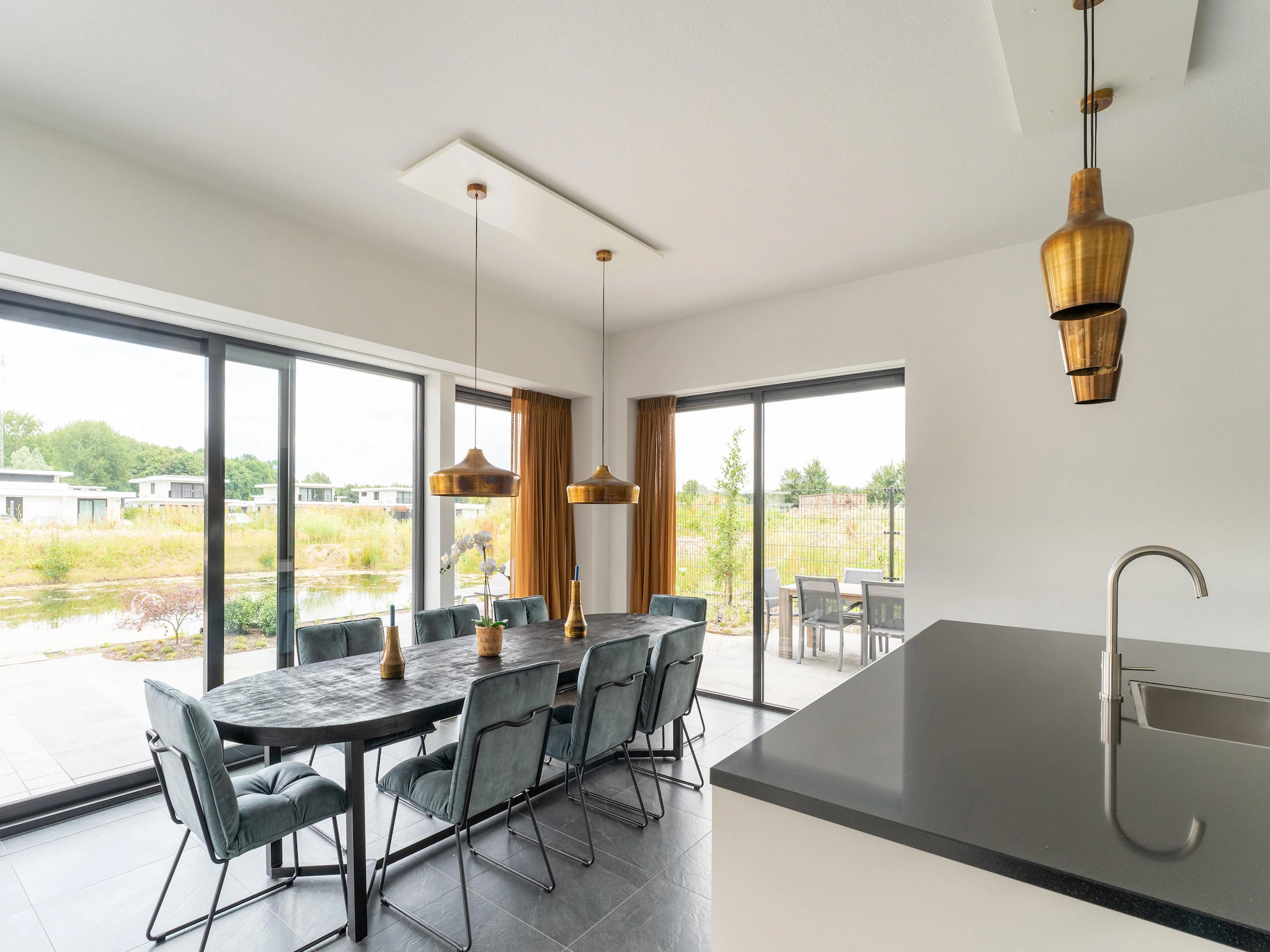 Foto's Luxe villa in Zeewolde met infraroodsauna - Belvilla by Oyo
