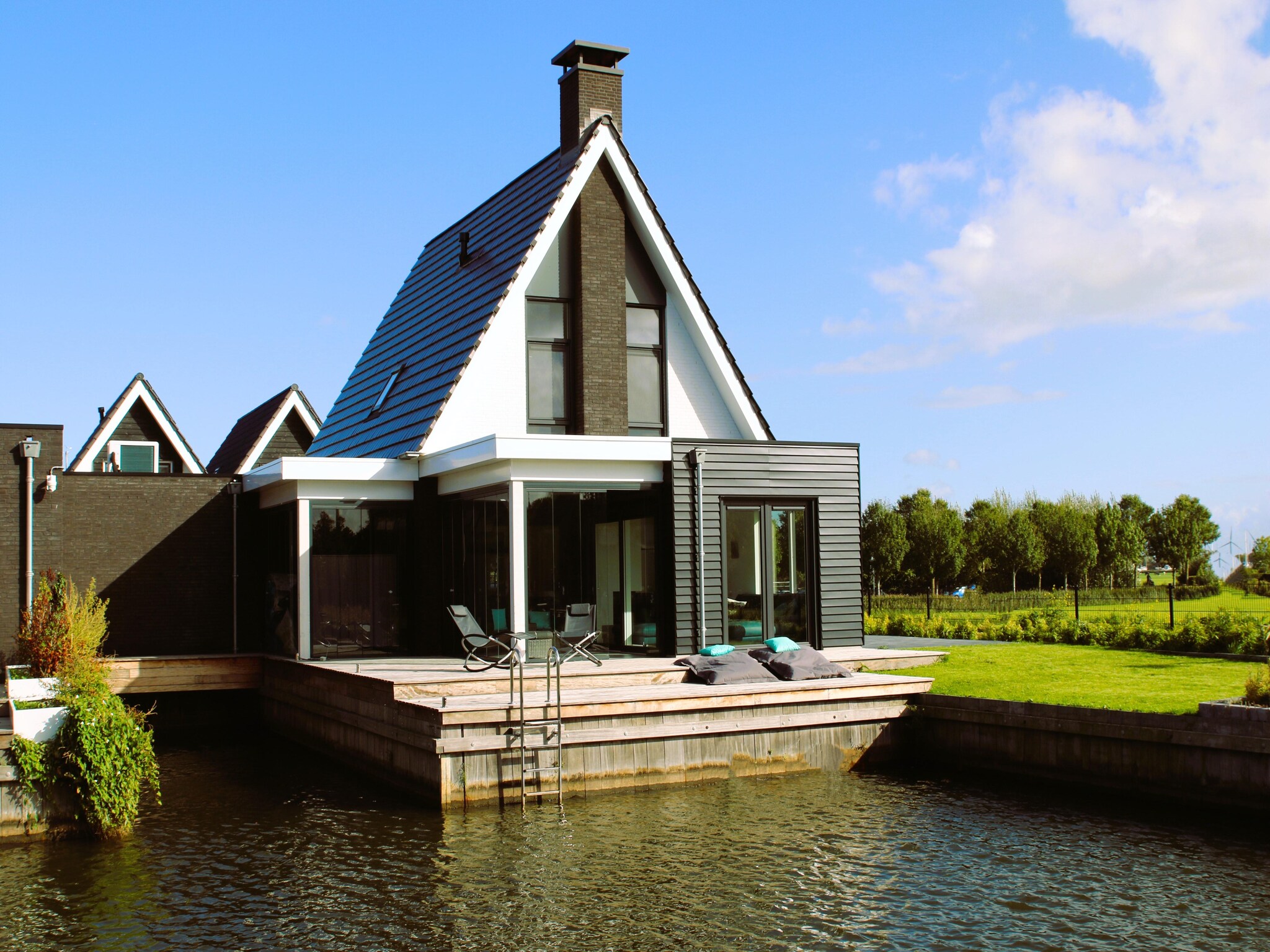 Foto's Rustige villa aan het water in Stavoren - Belvilla by Oyo