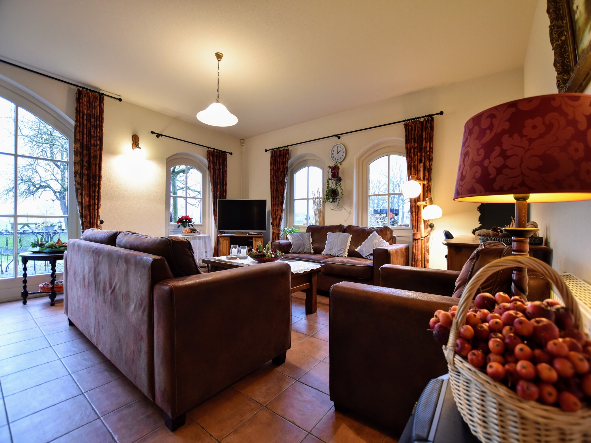 Foto's Ruime vakantieboerderij in Bronckhorst met privÃ©tuin - Belvilla by Oyo