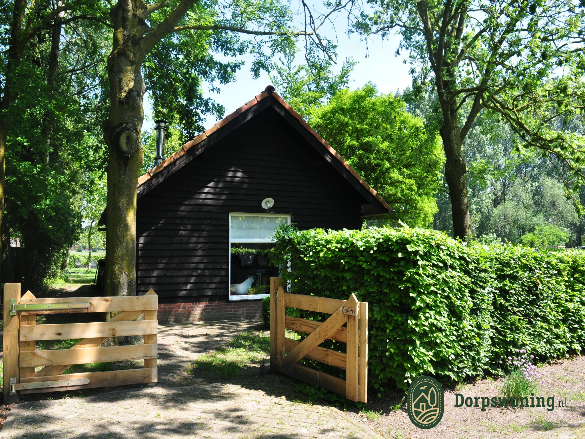 Foto's Mooi vakantiehuis in Leende met overdekt terras - Belvilla by Oyo