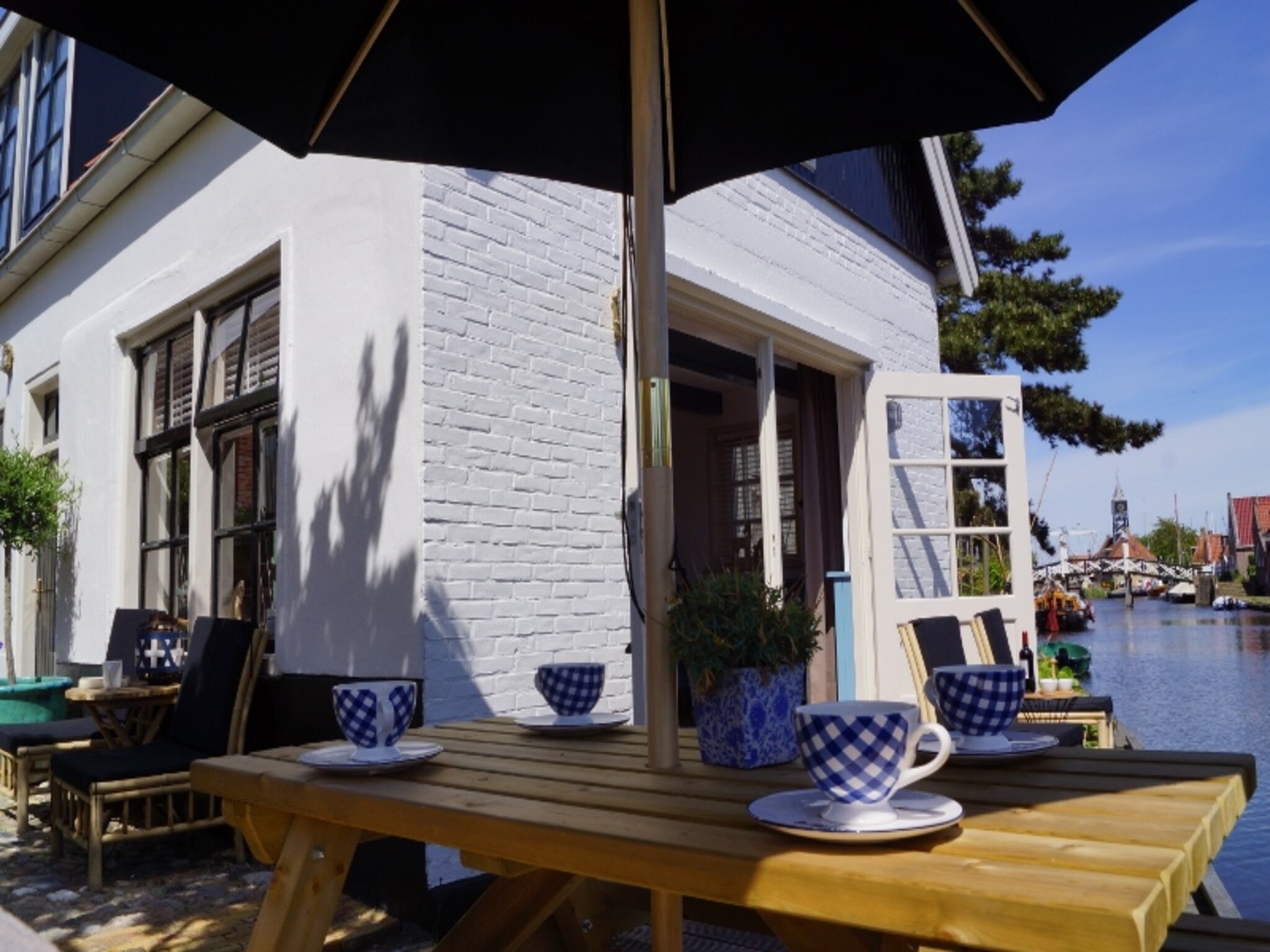 Foto's Heerlijk sfeervol vakantiehuis in Hindeloopen - Belvilla by Oyo
