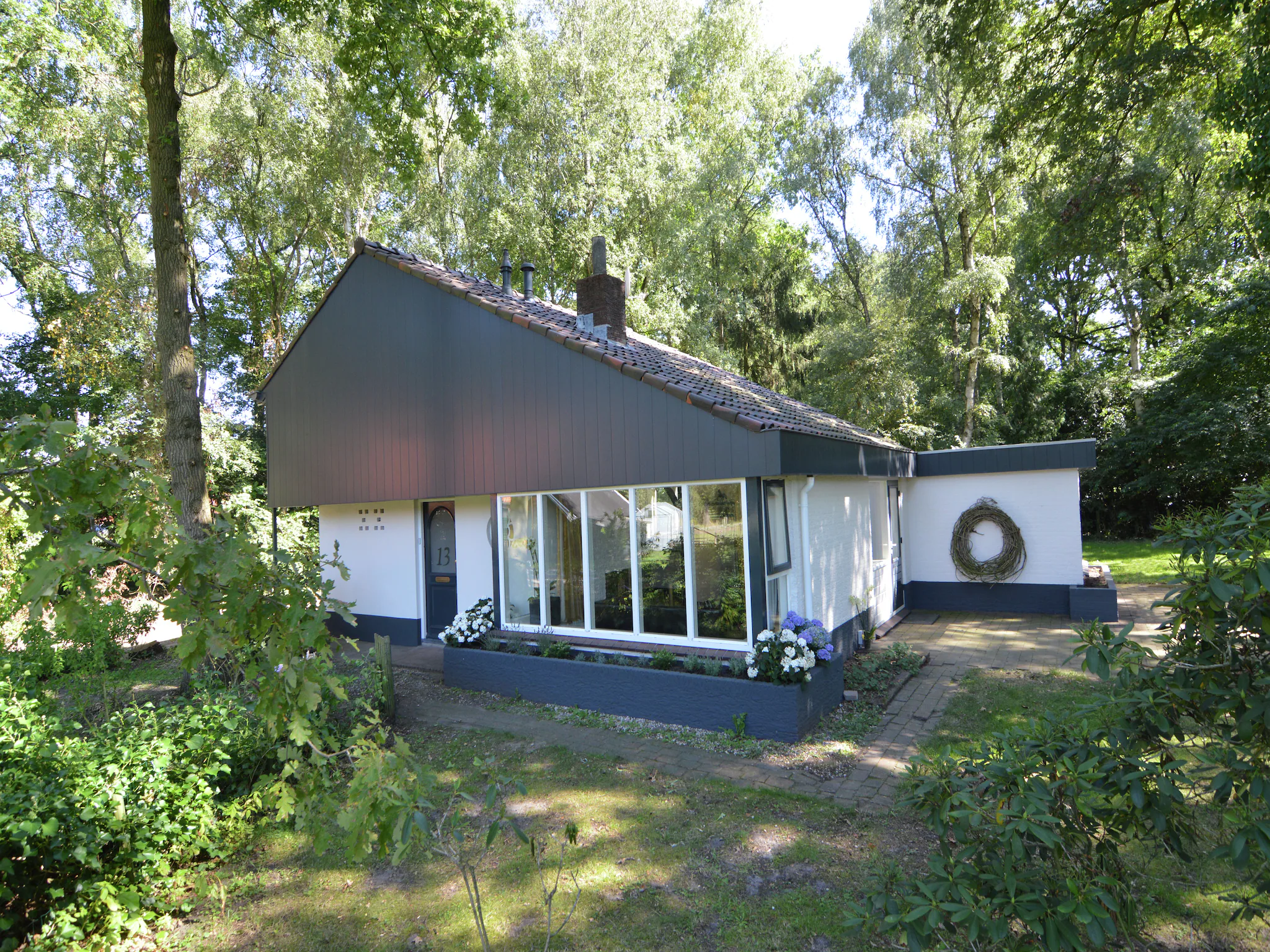 Foto's Vrijstaande villa in Haaksbergen met open haard - Belvilla by Oyo