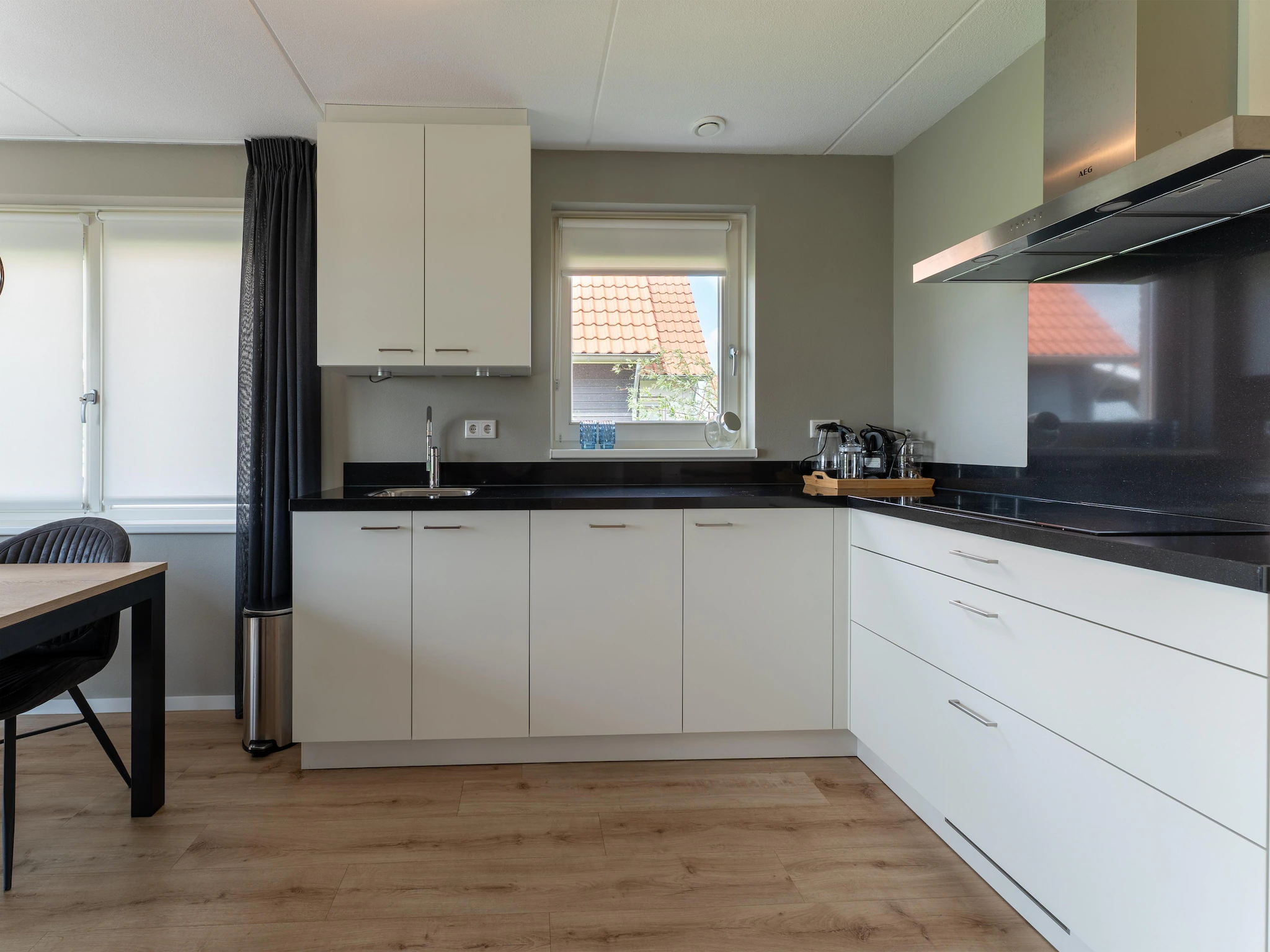 Foto's Modern vrijstaand vakantiehuis in Scherpenisse met een tuin - Belvilla by Oyo