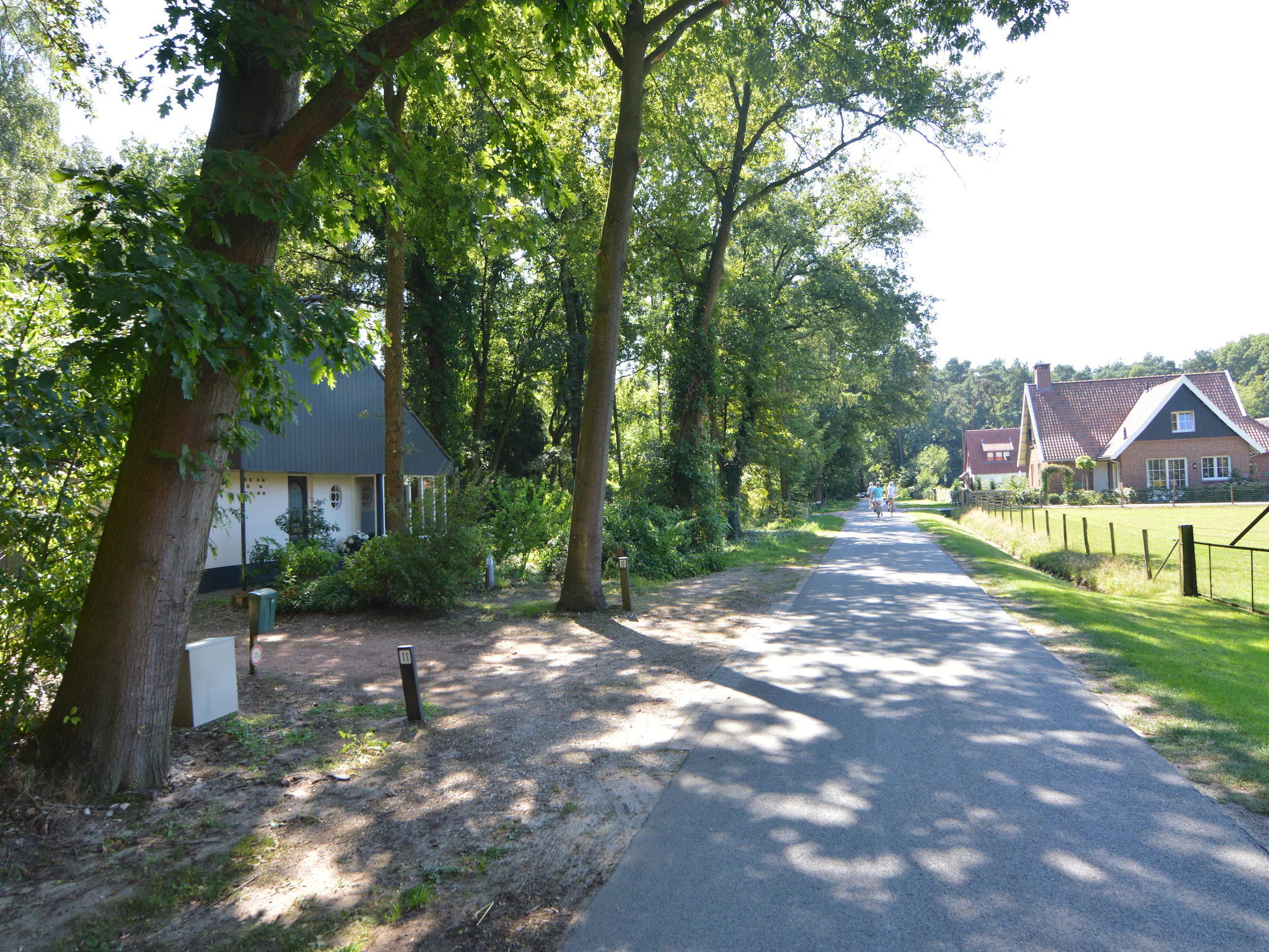 Foto's Vrijstaande villa in Haaksbergen met open haard - Belvilla by Oyo