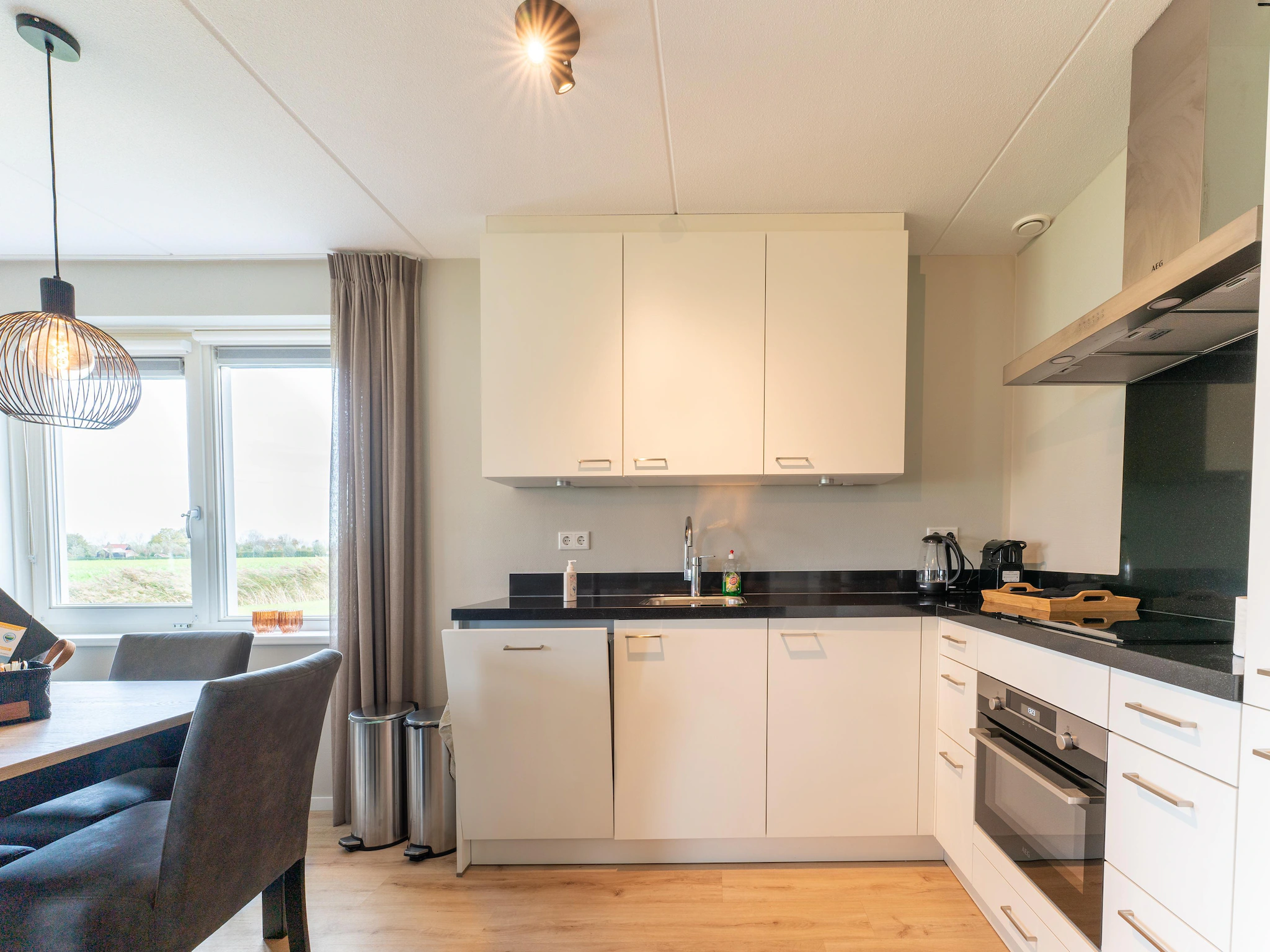 Foto's Vakantiehuis in Scherpenisse met sauna, bubbelbad - Belvilla by Oyo