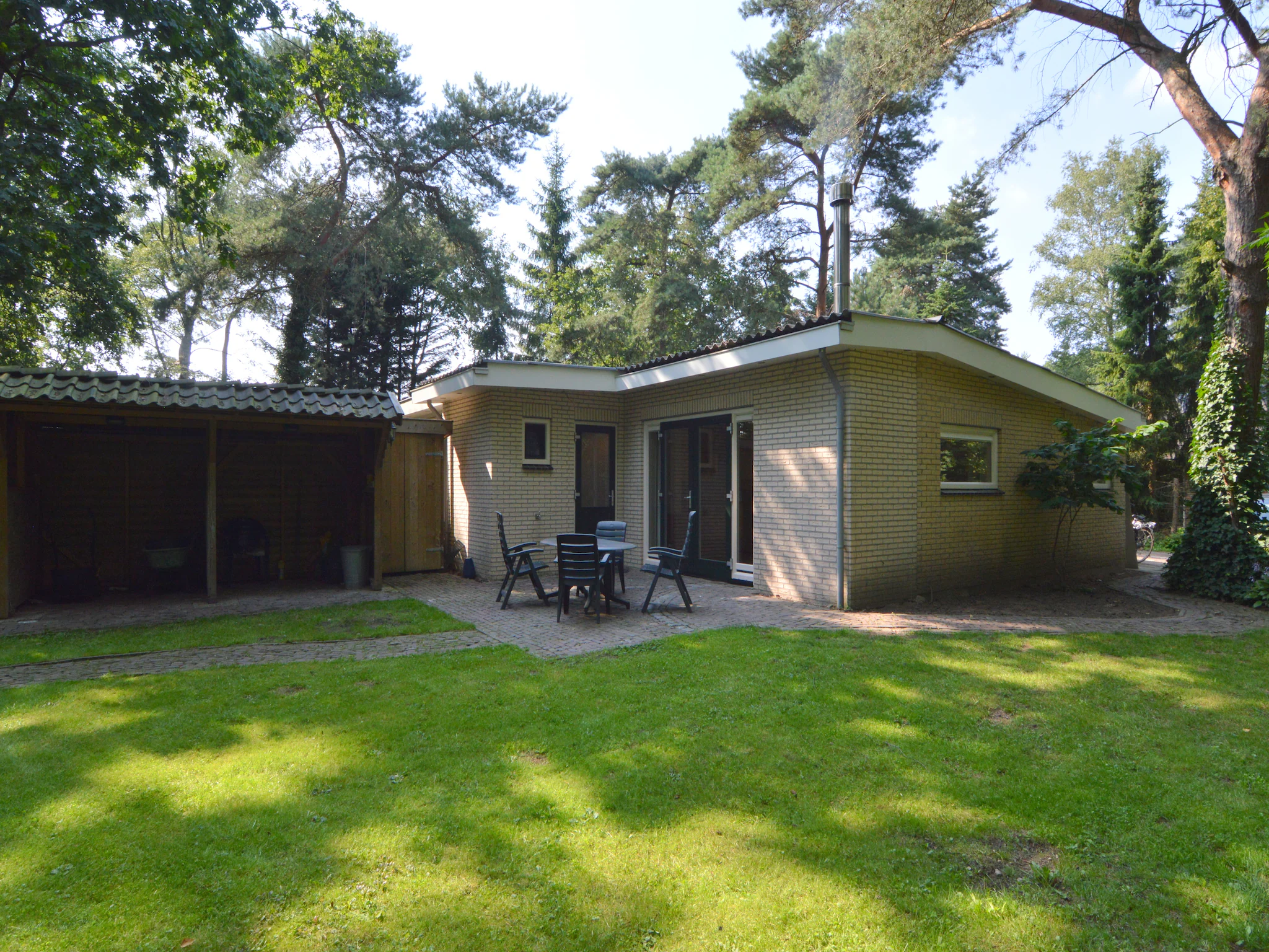 Foto's Comfortabel vakantiehuis met tuin - Belvilla by Oyo