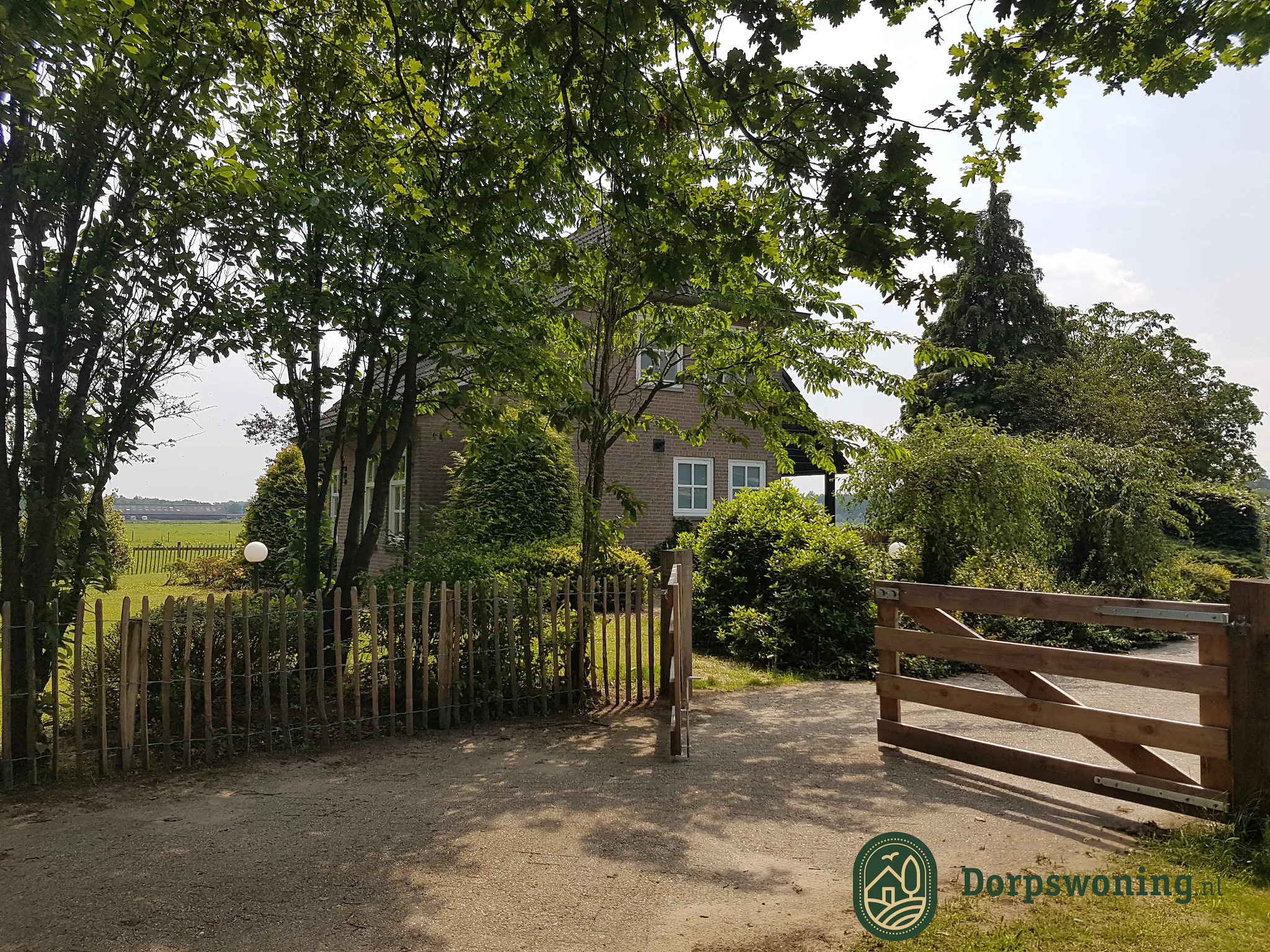 Foto's Mooie vakantiewoning in Leende met omheinde tuin - Belvilla by Oyo