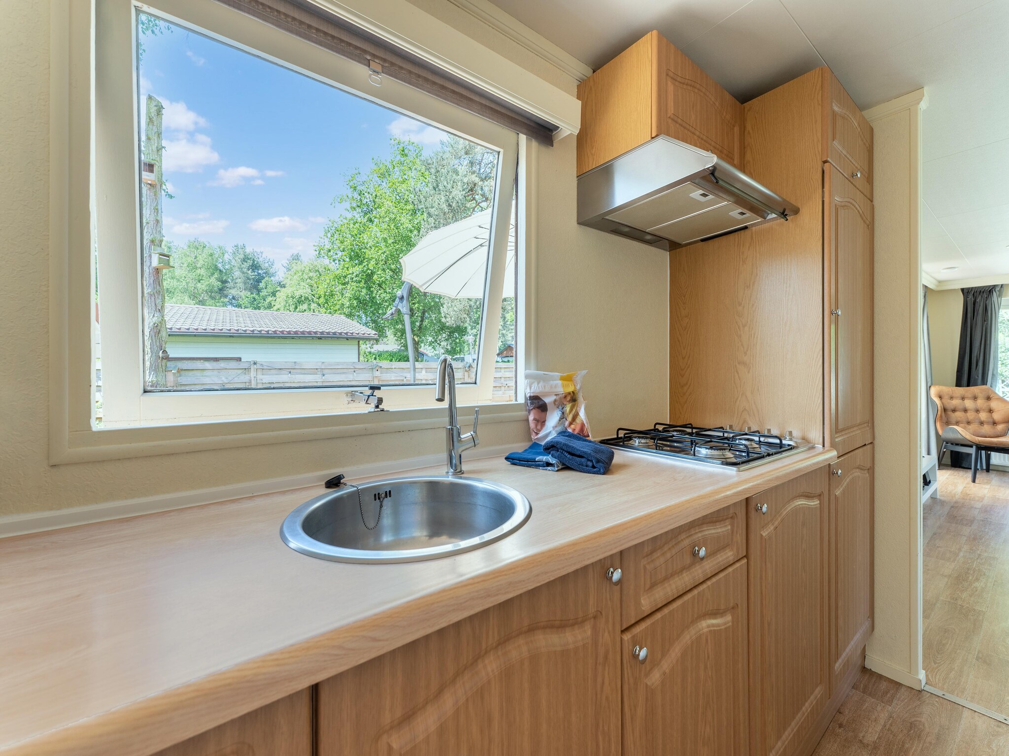 Foto's Chalet in Grenspark Kalmhoutse Heide bij Antwerpen - Belvilla by Oyo