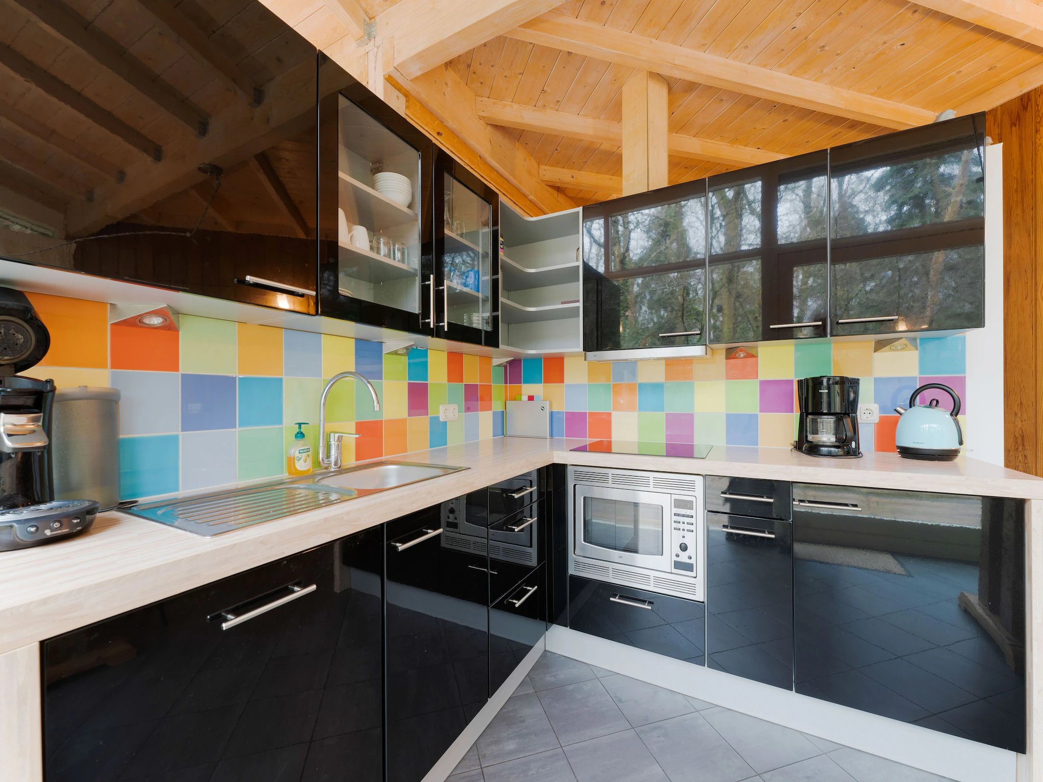 Foto's Idyllisch gelegen boshuis in Norg met sauna - Belvilla by Oyo