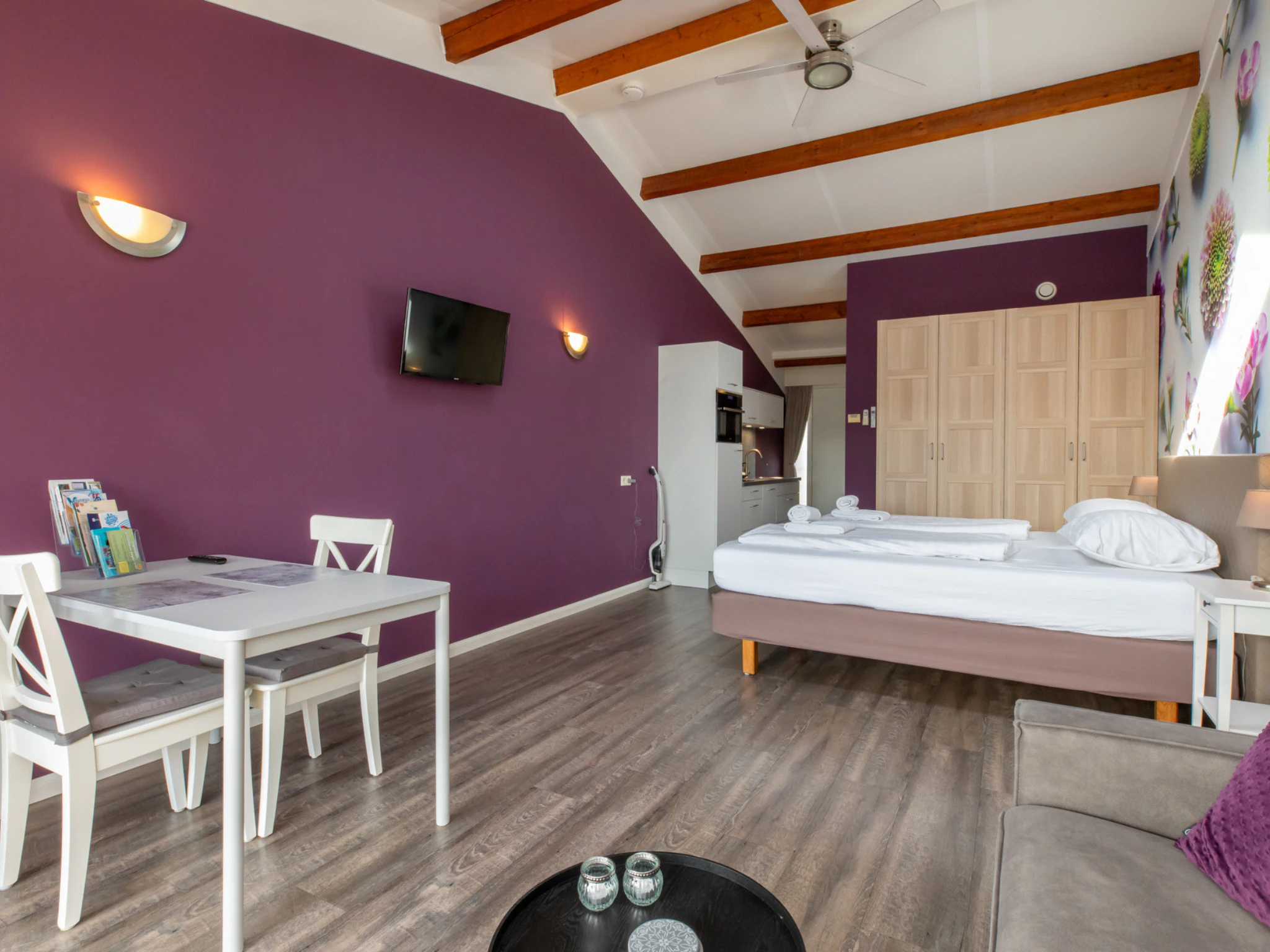 Foto's Sfeervolle studio met tuin - Belvilla by Oyo