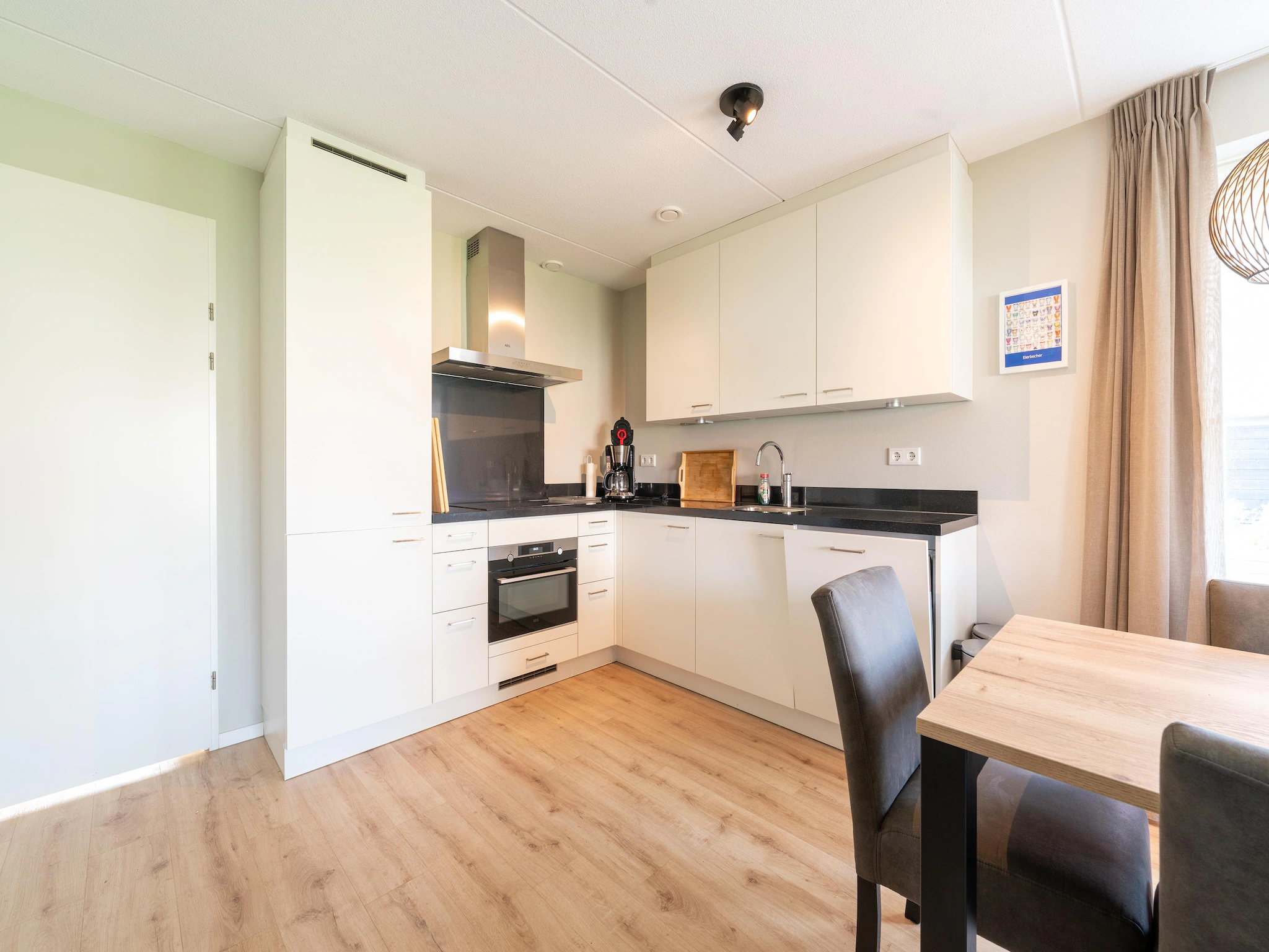 Foto's Modern vakantiehuis in Scherpenisse met tuin - Belvilla by Oyo