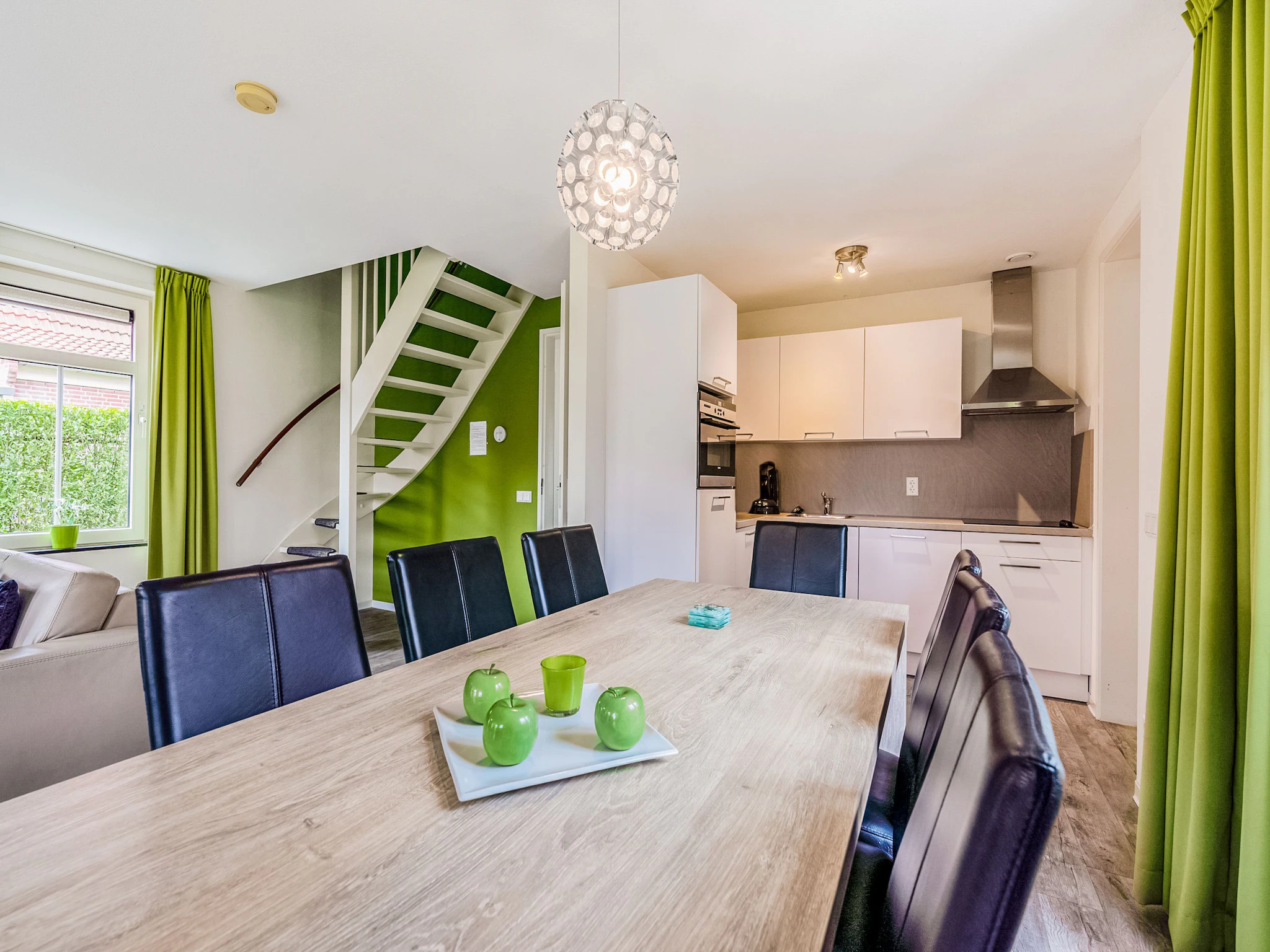 Foto's Vrijstaande vakantiewoning met tuin, 2 terrassen en zicht op de polders - Belvilla by Oyo