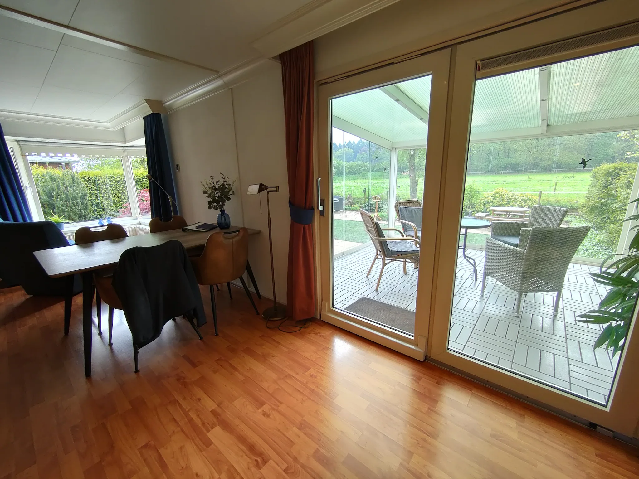 Foto's Ruim chalet met tuin in Garderen - Belvilla by Oyo