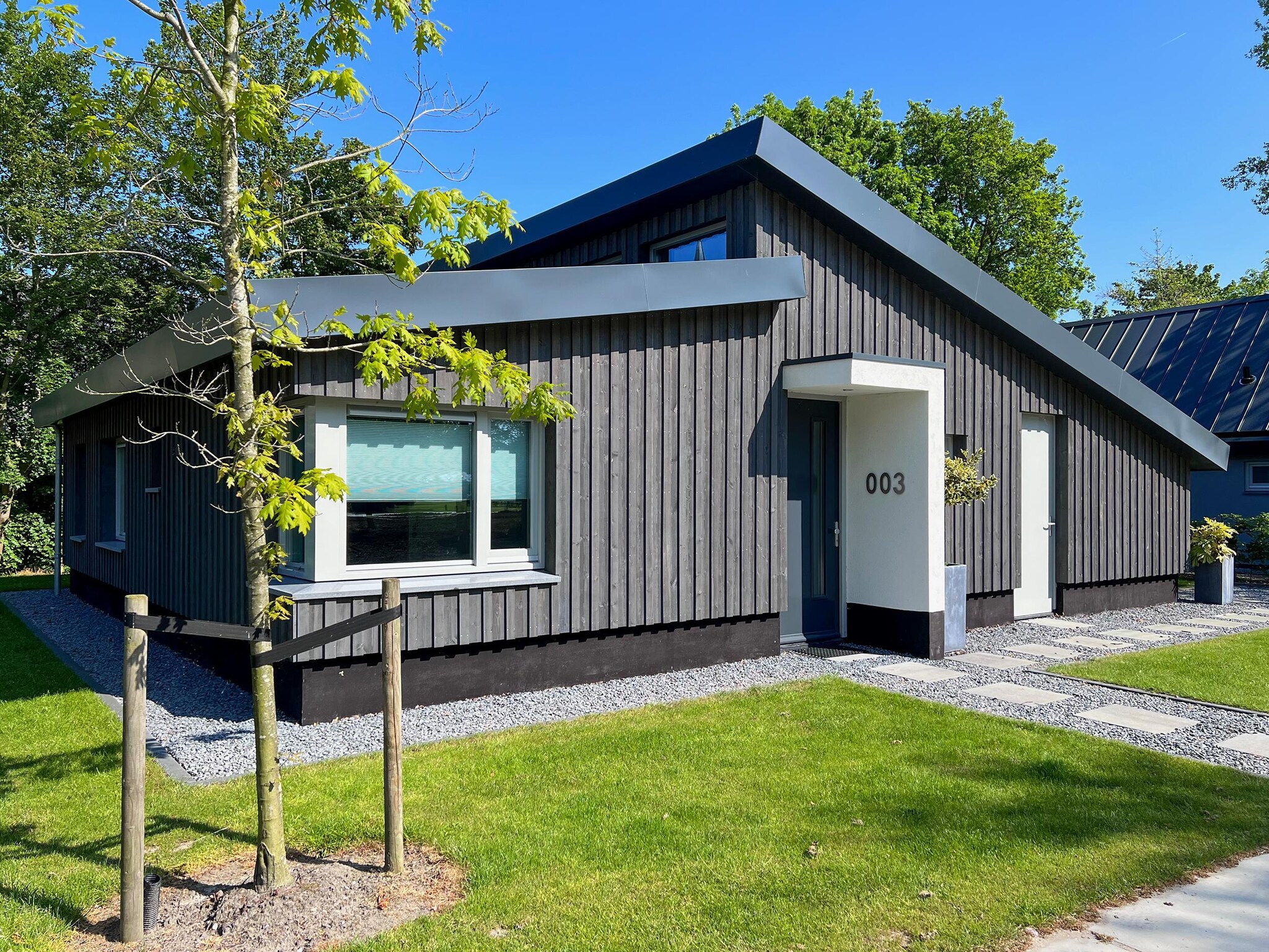 Foto's Moderne villa met terras en tuin te Dirkshorn - Belvilla by Oyo