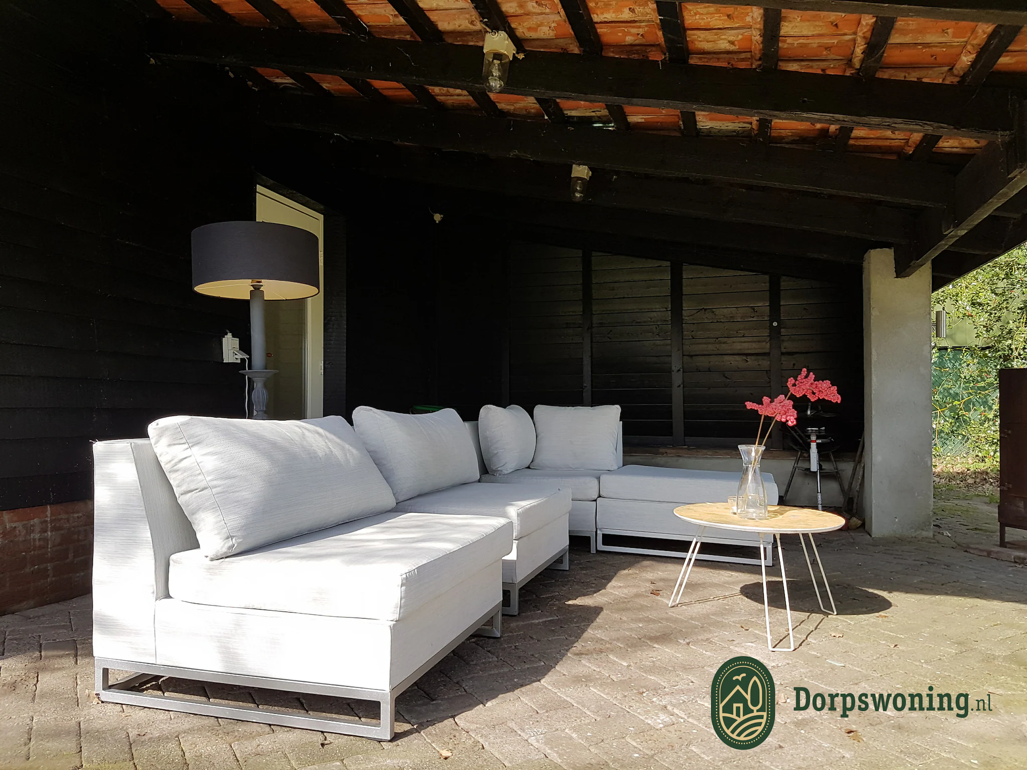 Foto's Mooi vakantiehuis in Leende met overdekt terras - Belvilla by Oyo