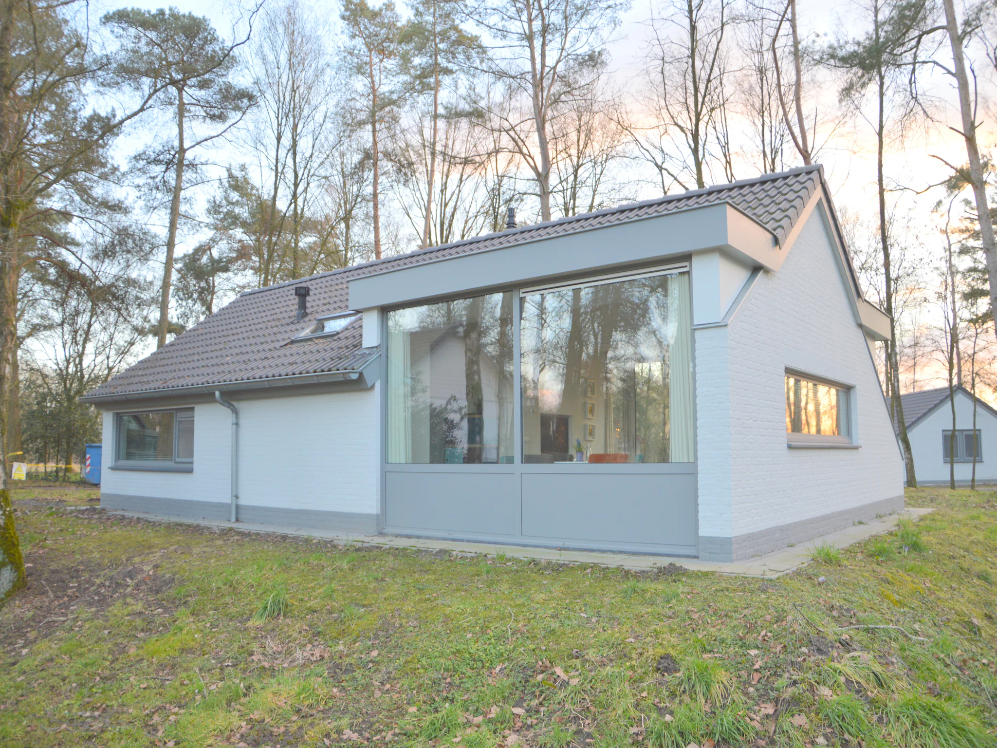 Foto's Bungalow met uitzicht op mooie vijver - Belvilla by Oyo