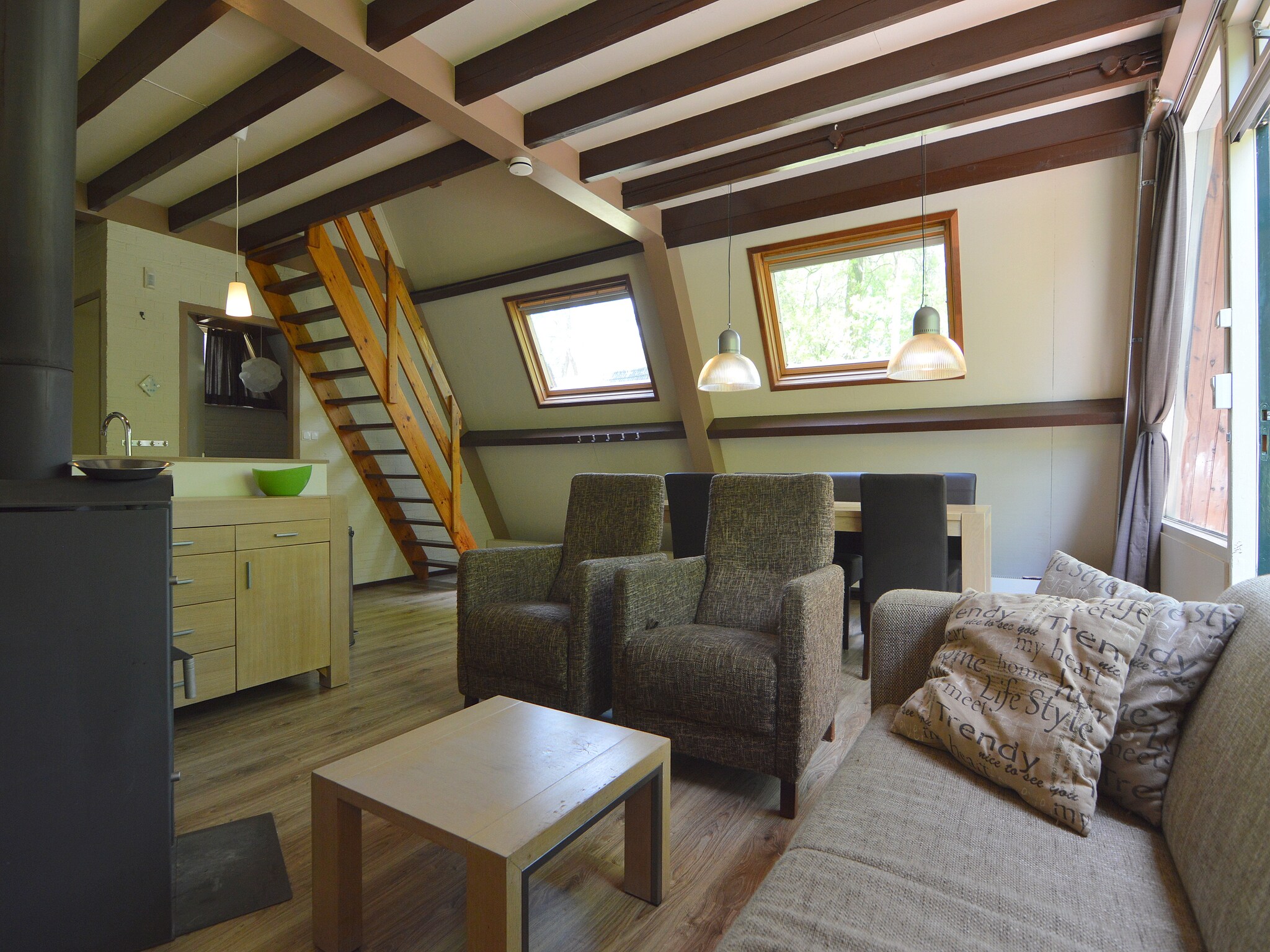 Foto's Comfortabele woning in Stramproy met uitzicht op het bos - Belvilla by Oyo