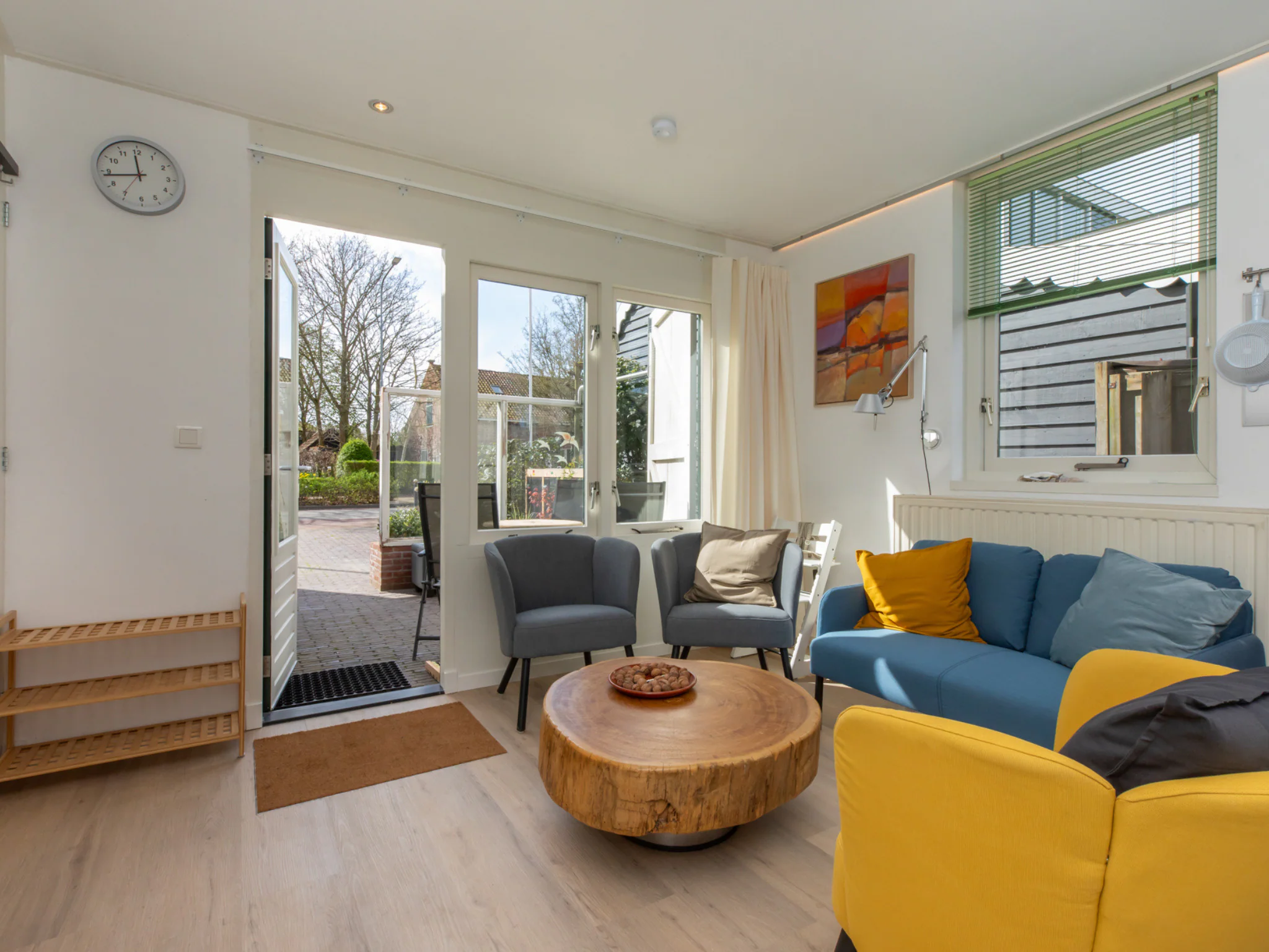 Foto's Modern vakantiehuis met tuin - Belvilla by Oyo