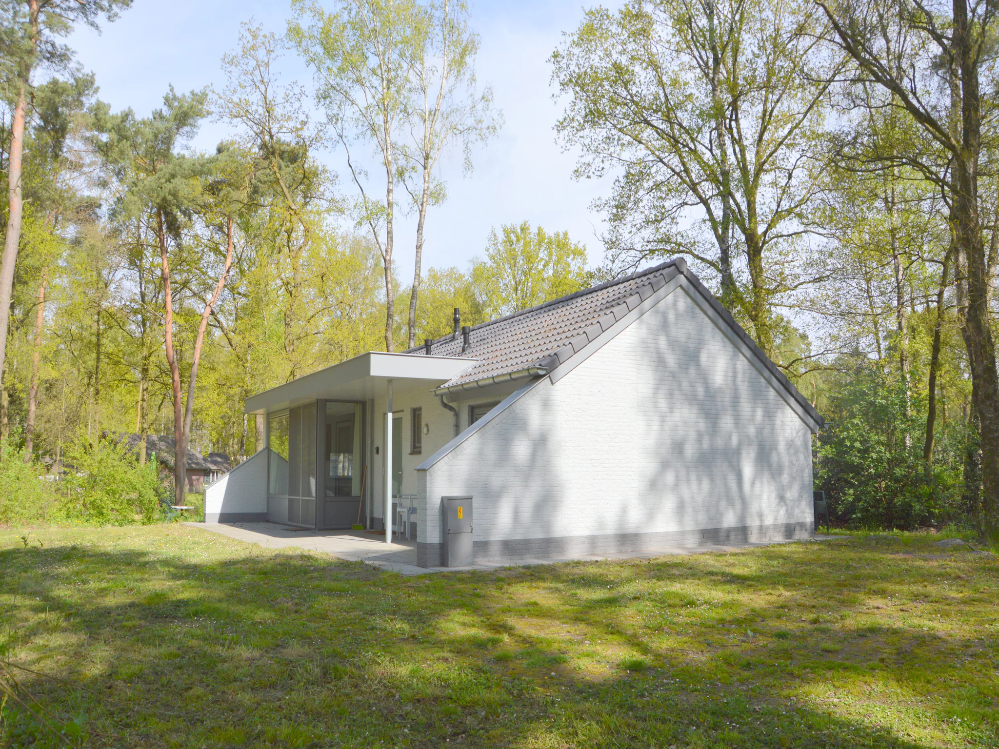 Foto's Bungalow met uitzicht op mooie vijver - Belvilla by Oyo