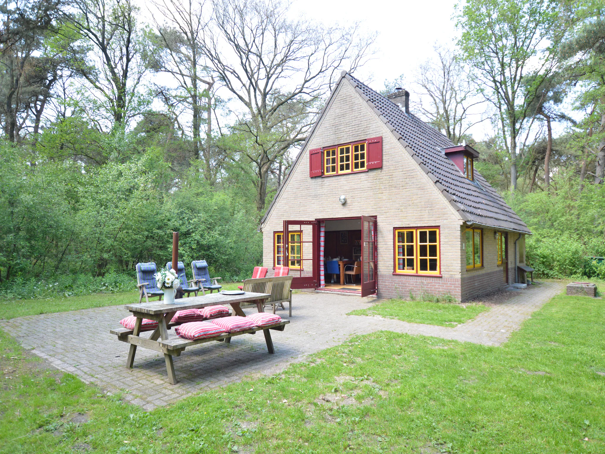 Foto's Vrijstaand vakantiehuis midden in de natuur - Belvilla by Oyo