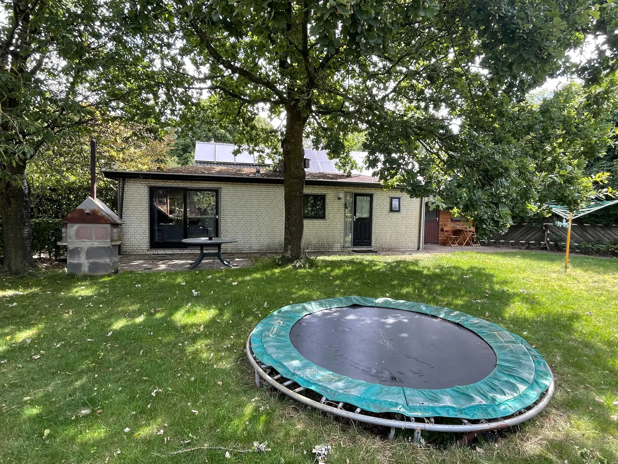 Foto's Schitterend chalet in Uden met een terras - Belvilla by Oyo
