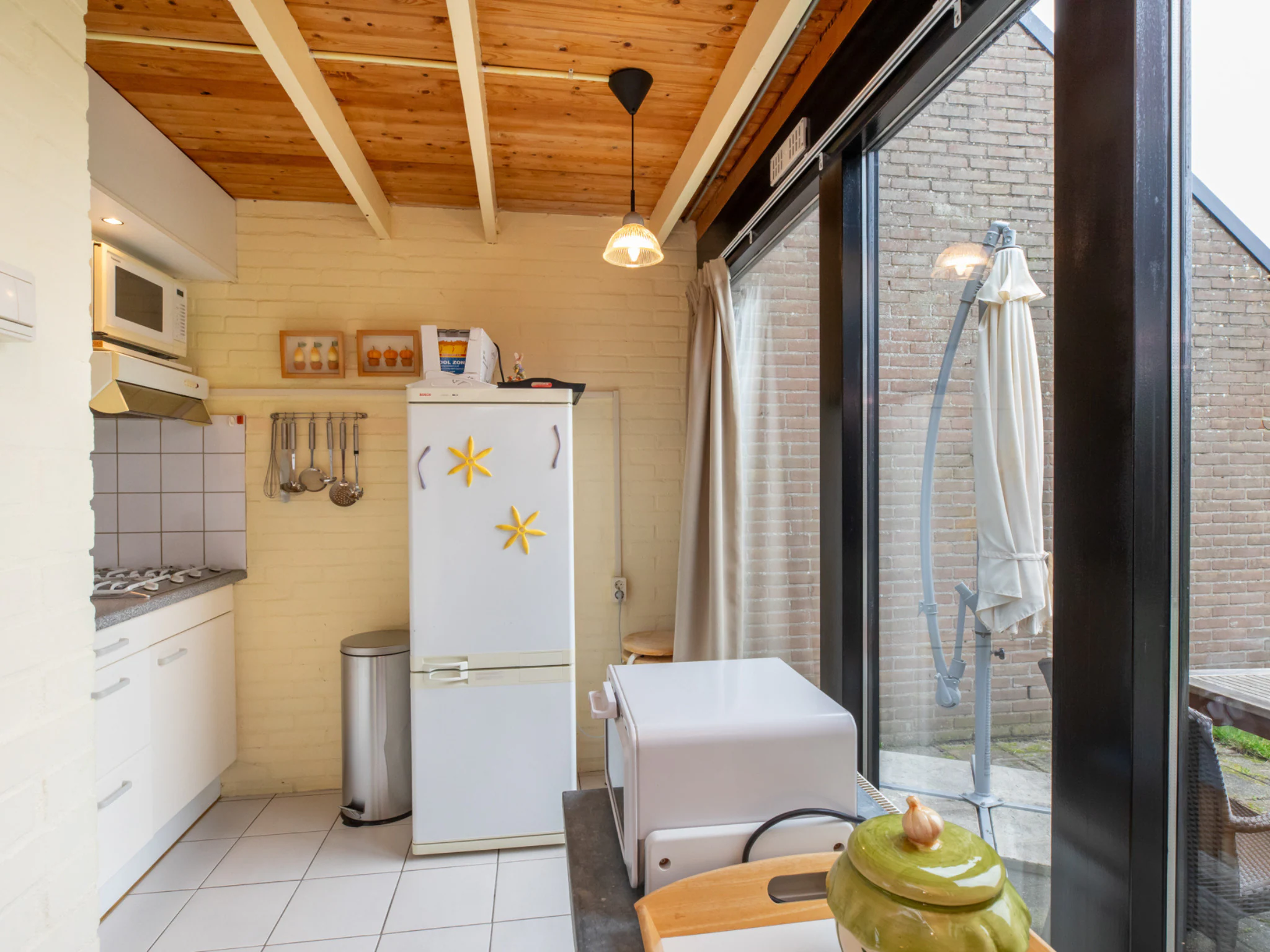 Foto's Sfeervol vakantiehuis met gedeeld zwembad - Belvilla by Oyo