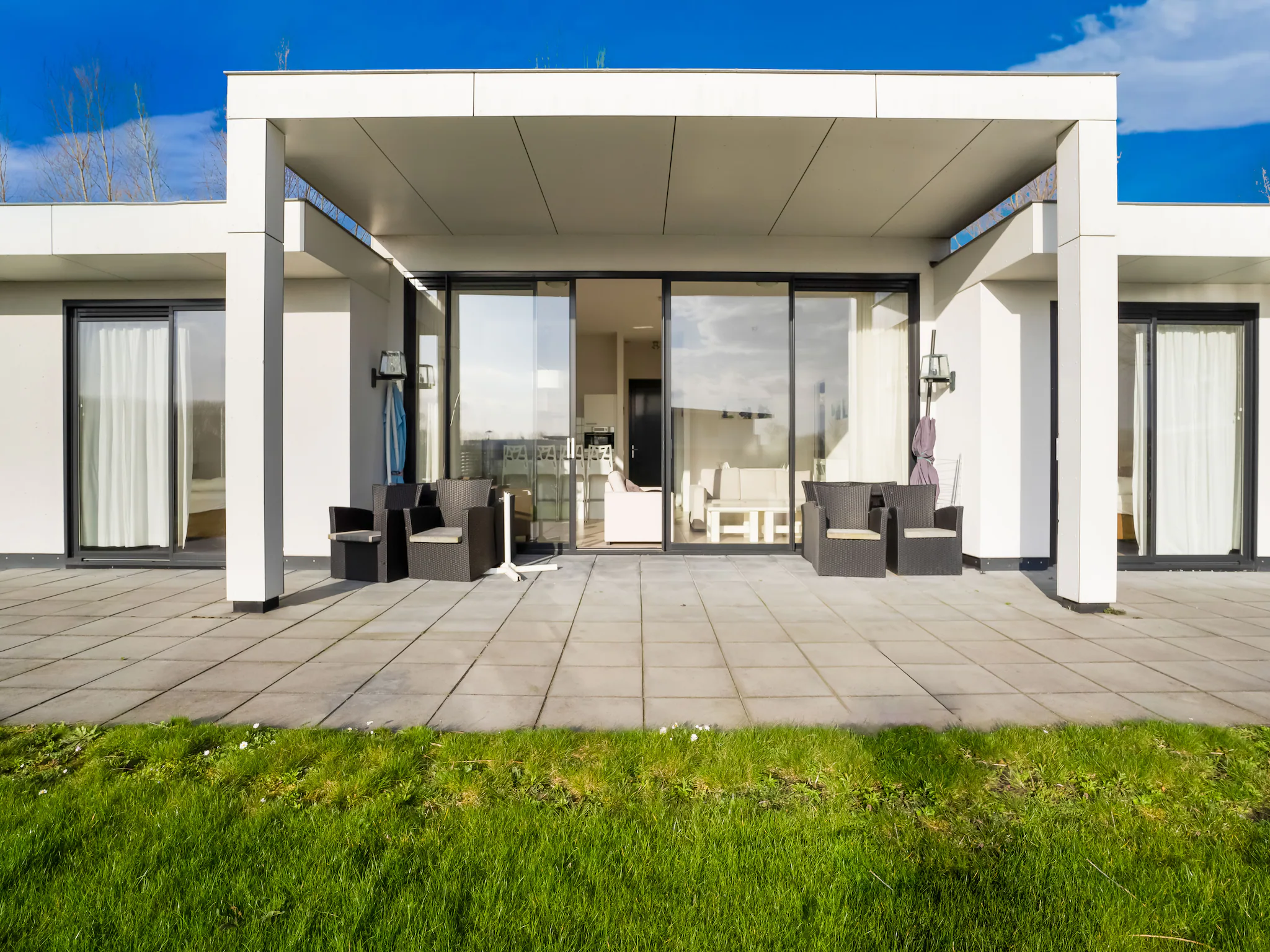 Foto's Prime villa met terras en steiger - Belvilla by Oyo