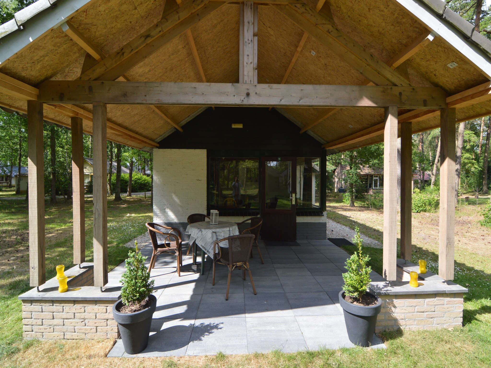 Foto's Vrijstaande bungalow met heerlijk overdekt terras - Belvilla by Oyo