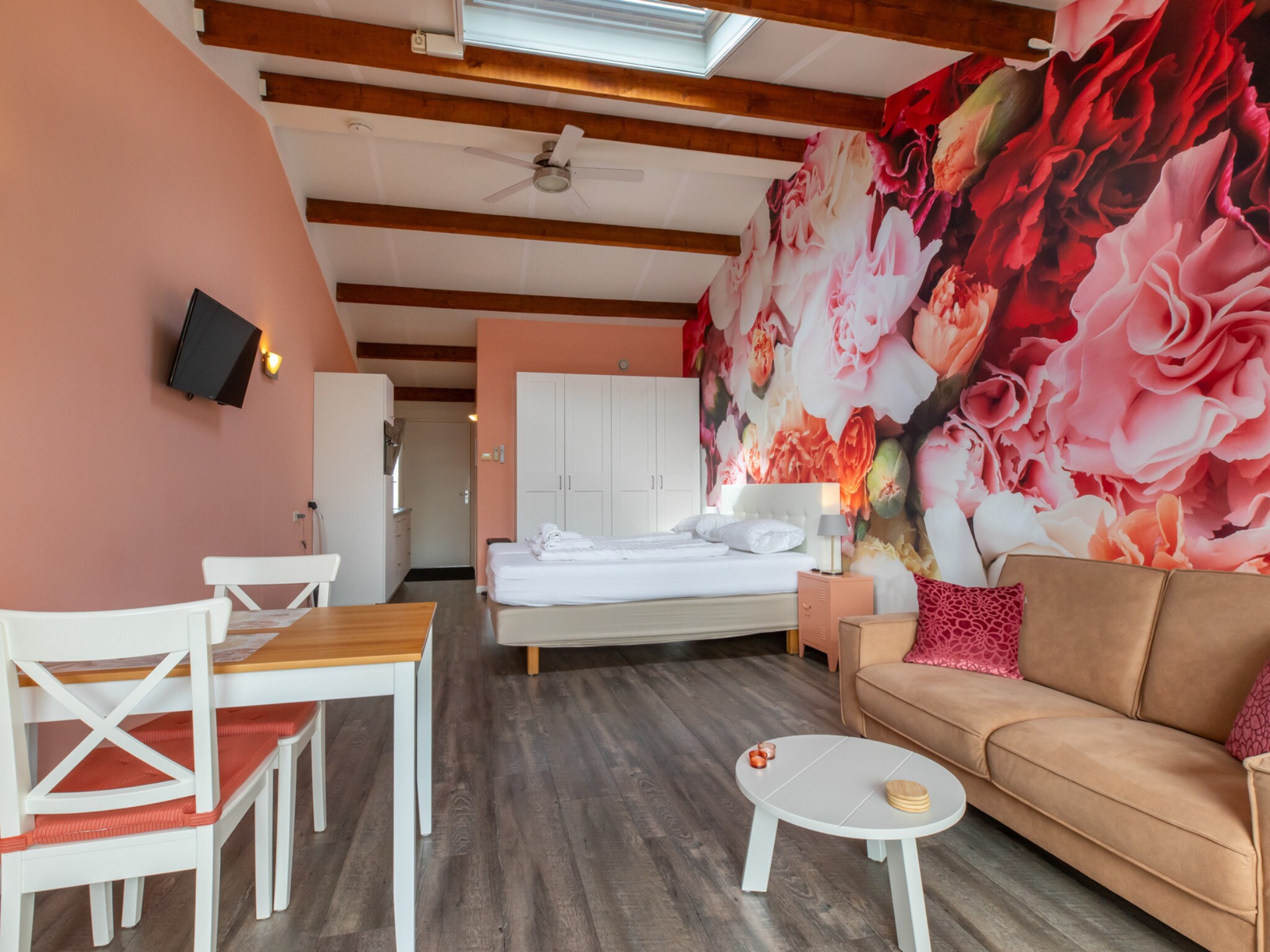 Foto's Romantische studio met tuin - Belvilla by Oyo