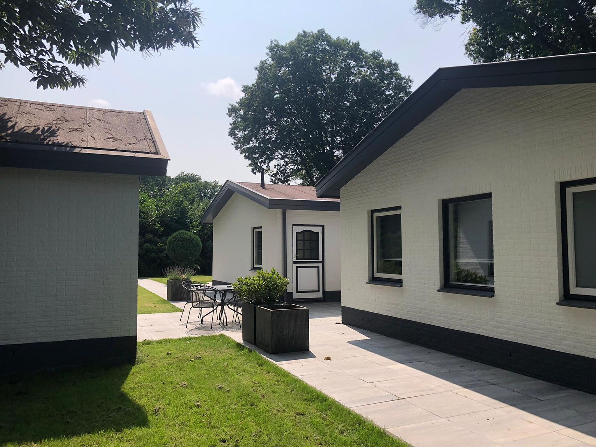 Foto's Uniek en luxe vakantiehuis in Harderwijk met grote tuin - Belvilla by Oyo