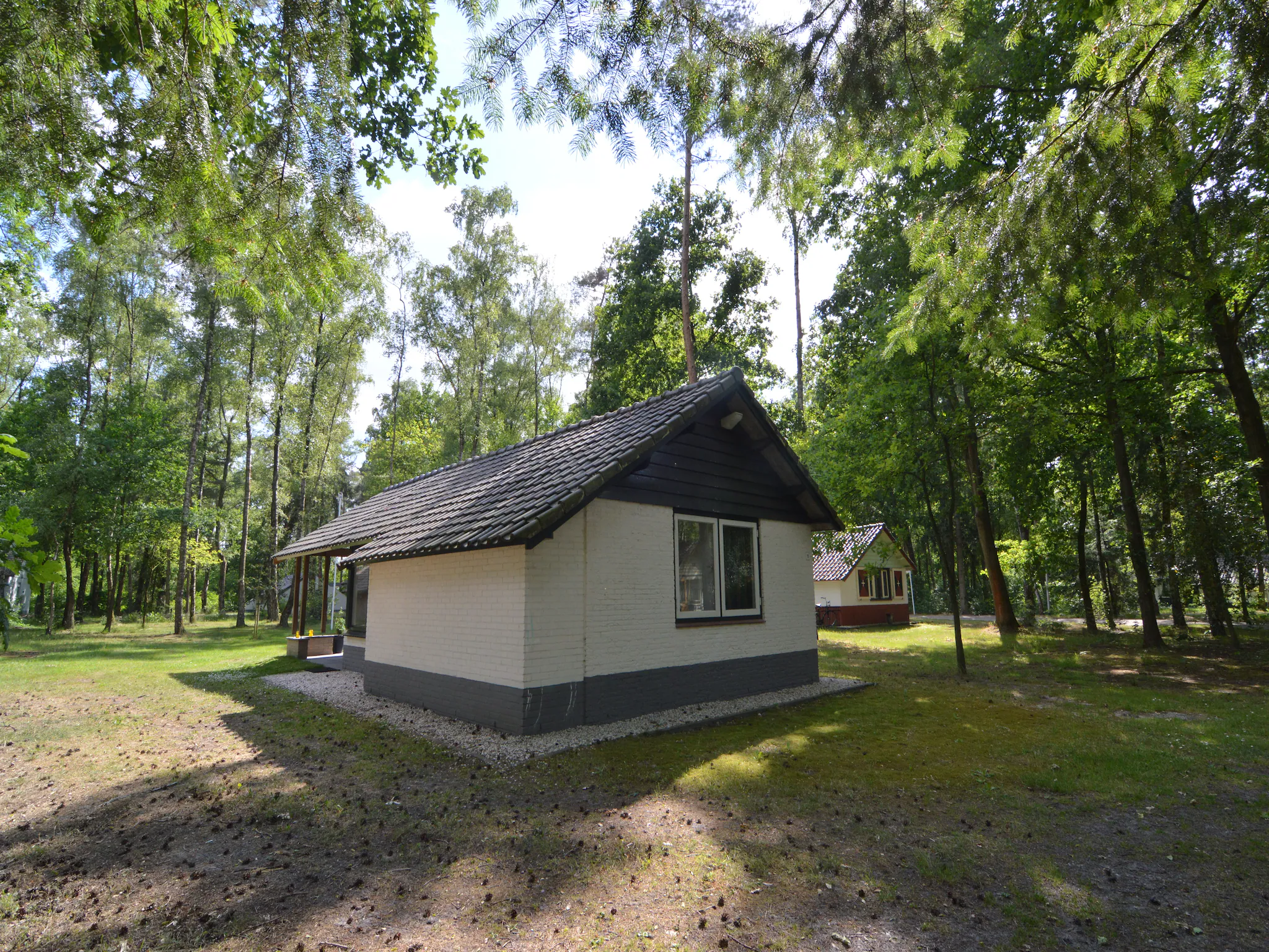 Foto's Vrijstaande bungalow met heerlijk overdekt terras - Belvilla by Oyo